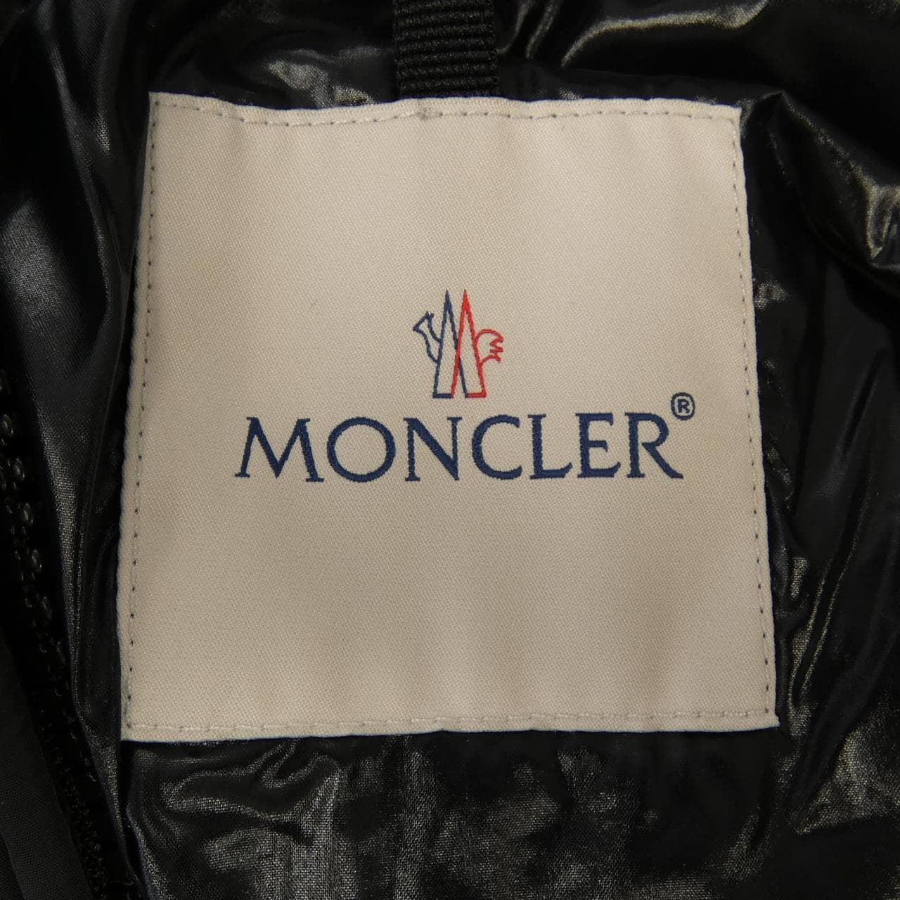 モンクレール MONCLER ダウンジャケット