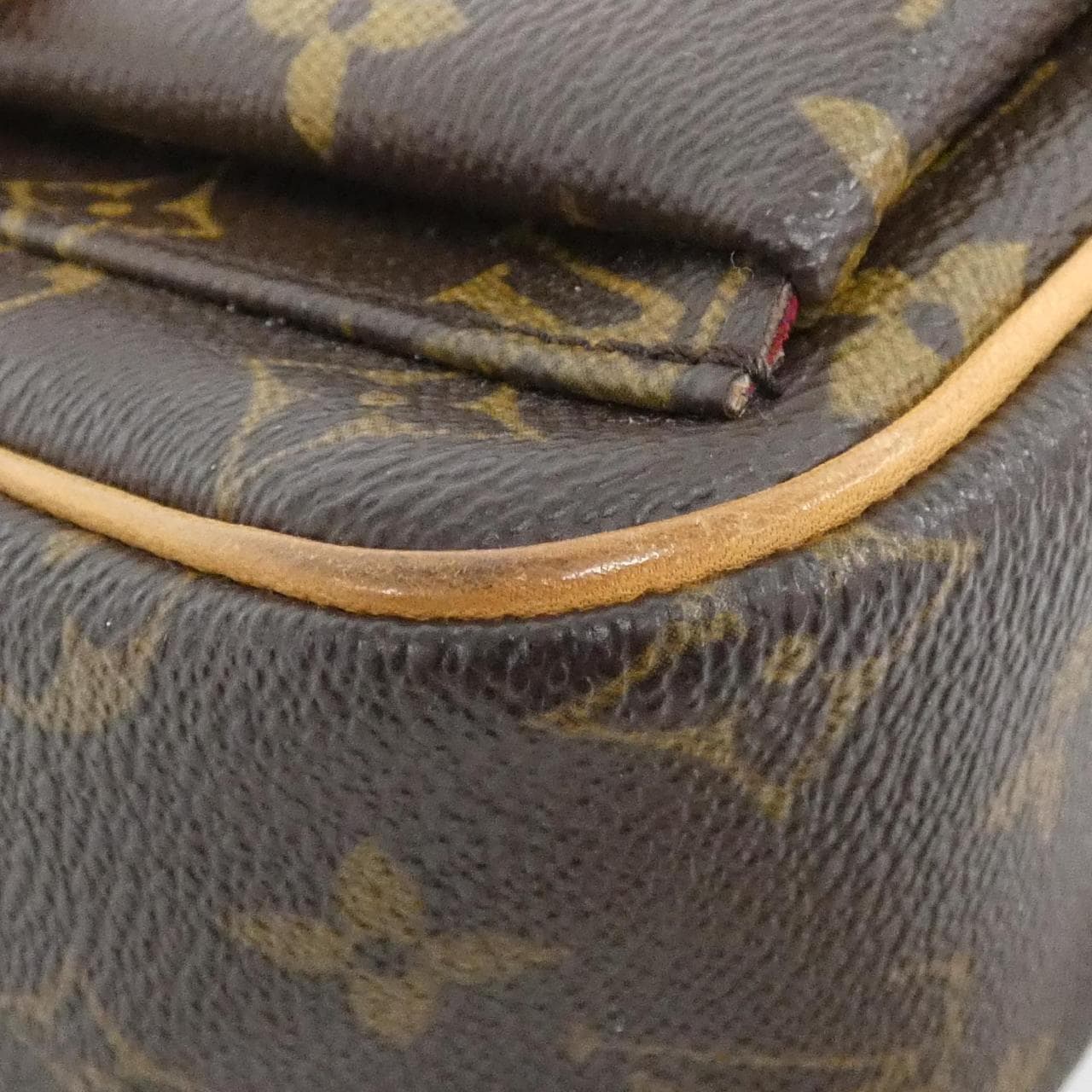 ルイヴィトン モノグラム ヴィバ シテ PM M51165 ショルダーバッグ