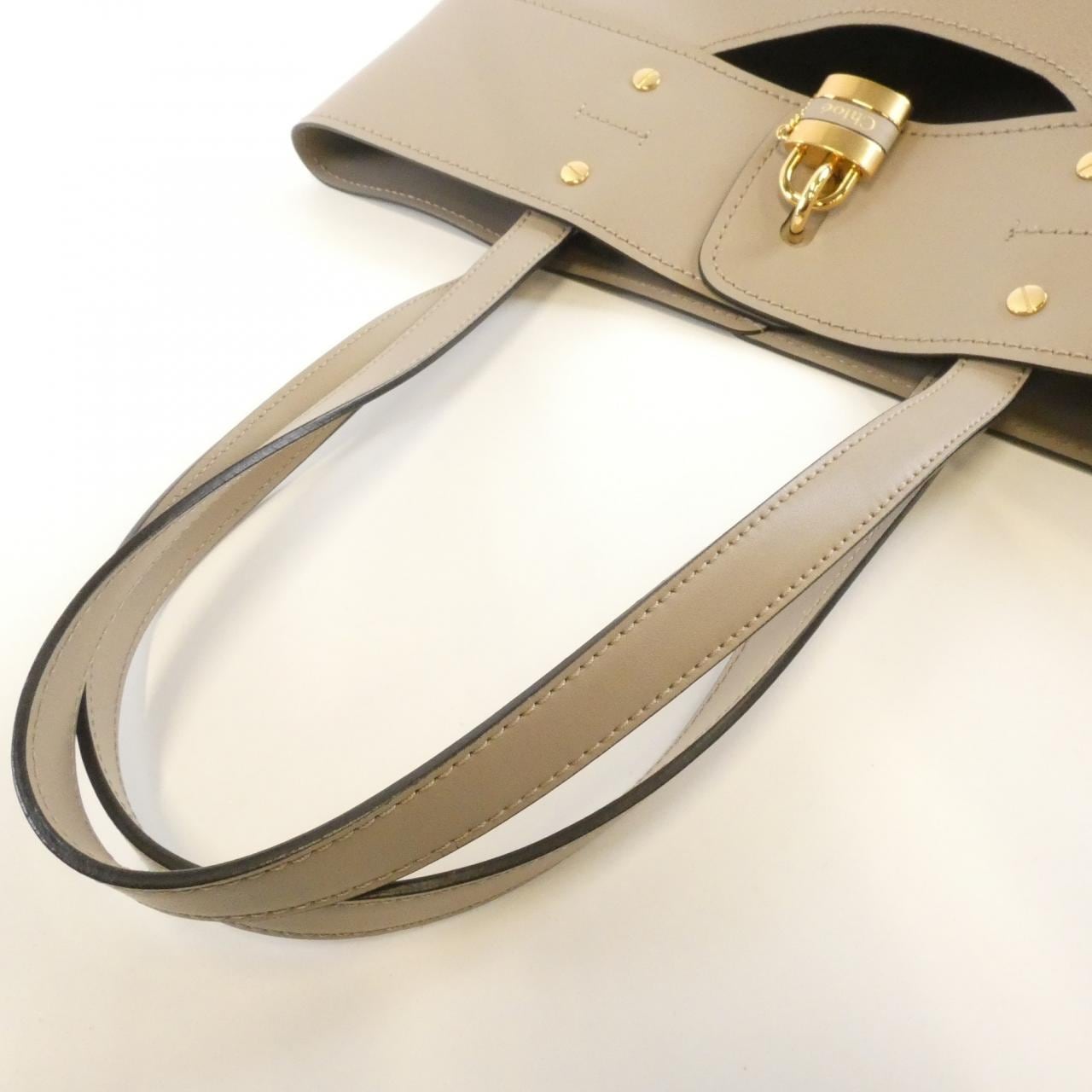 クロエ アビー ミディアム CHC20SS222 C44 バッグ