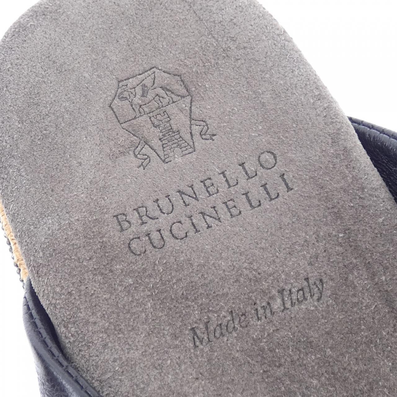 ブルネロクチネリ BRUNELLO CUCINELLI サンダル