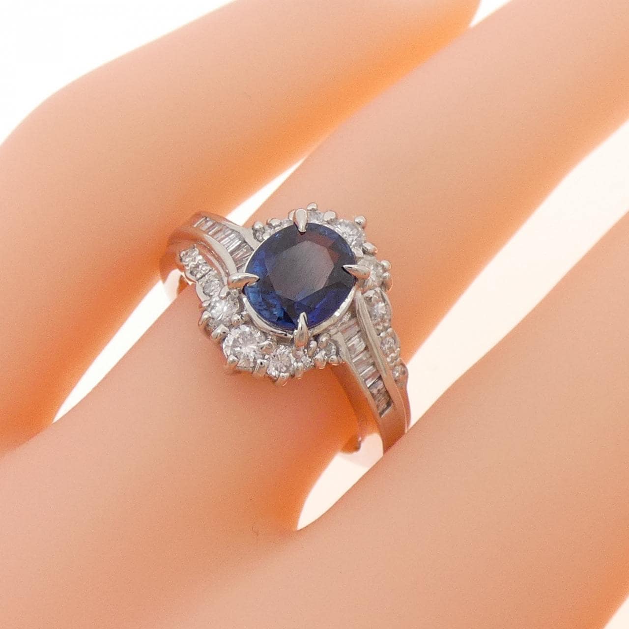 PT900 サファイヤ リング 1.30CT