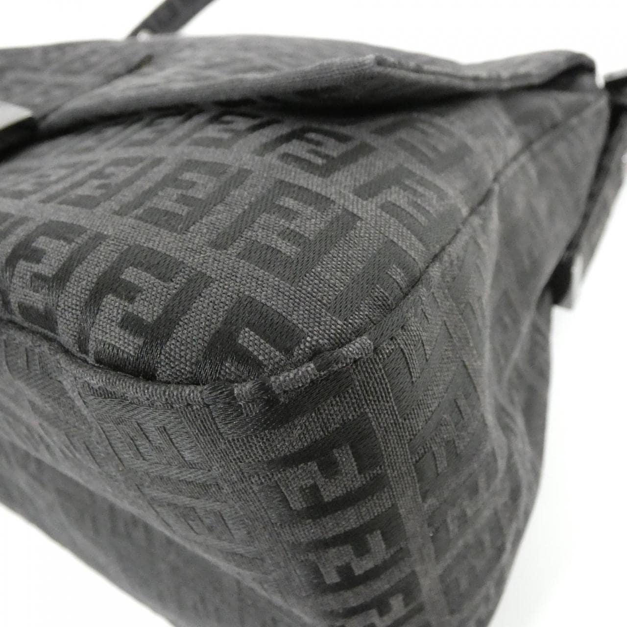 FENDI Mamma Baguette 8BR001 JQ5 Shoulder Bag