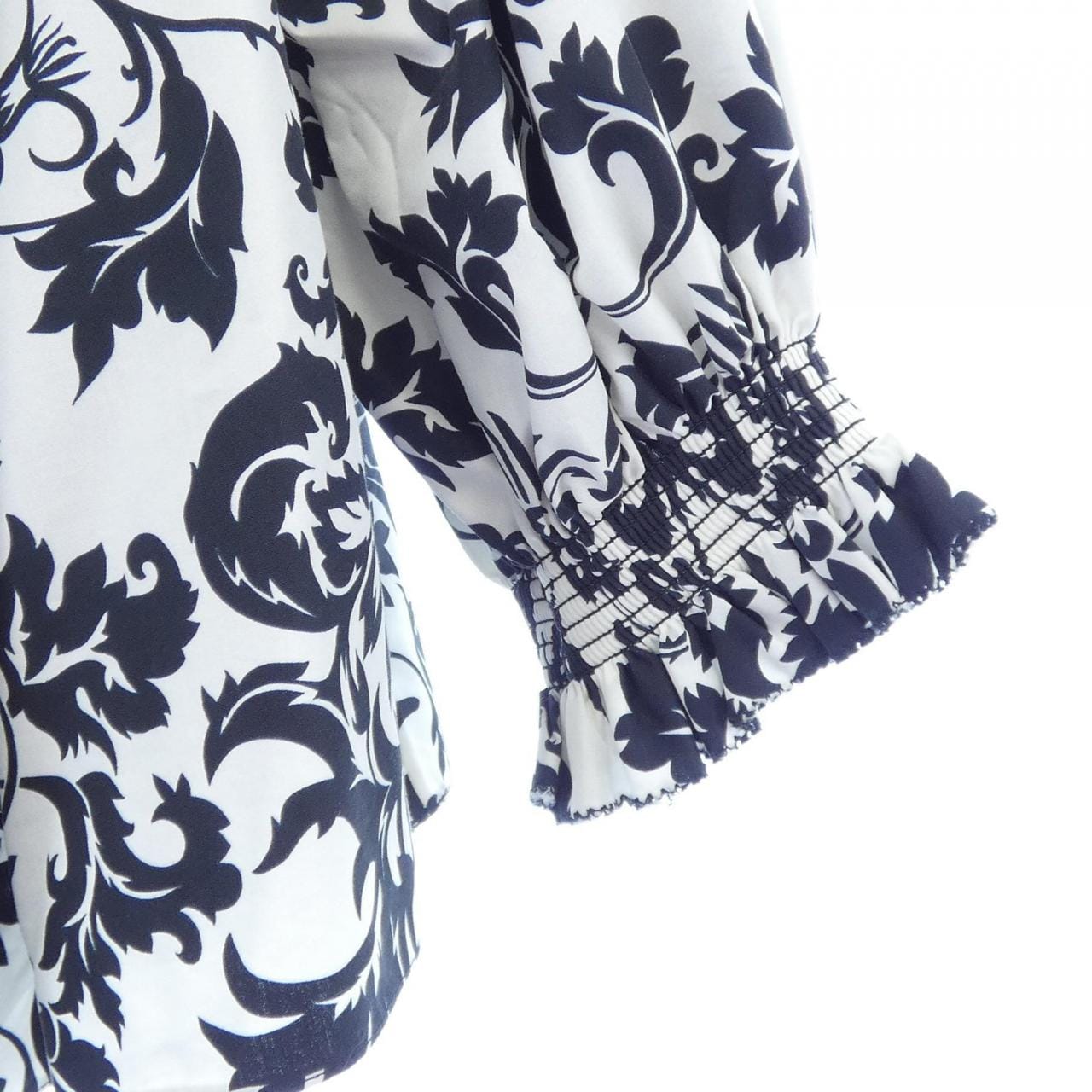 クリスチャンディオール CHRISTIAN DIOR 311B10A3130 トップス