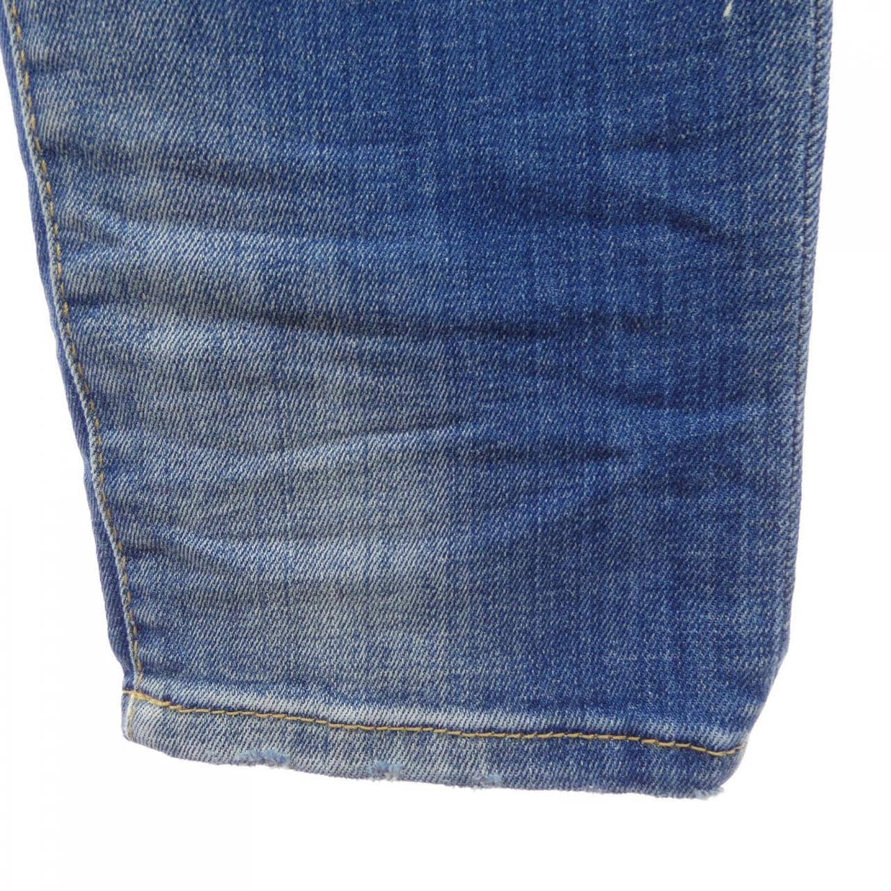 ディースクエアード DSQUARED2 S80LA0021 S30342 ジーンズ