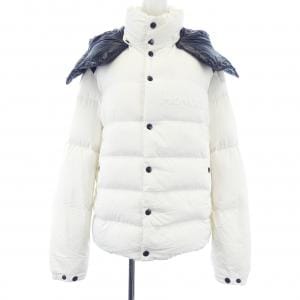 モンクレール MONCLER ダウンジャケット