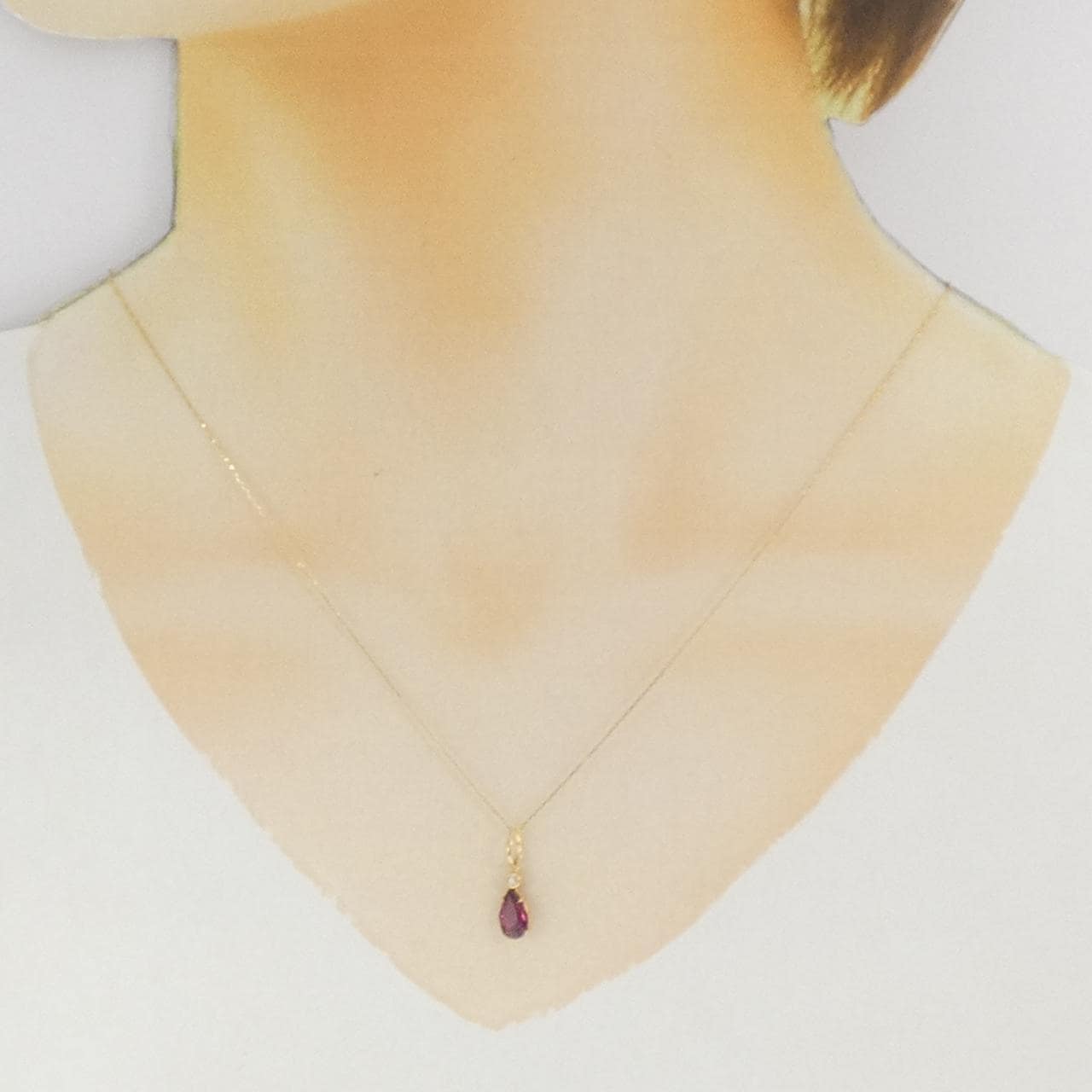 K18YG Garnet necklace