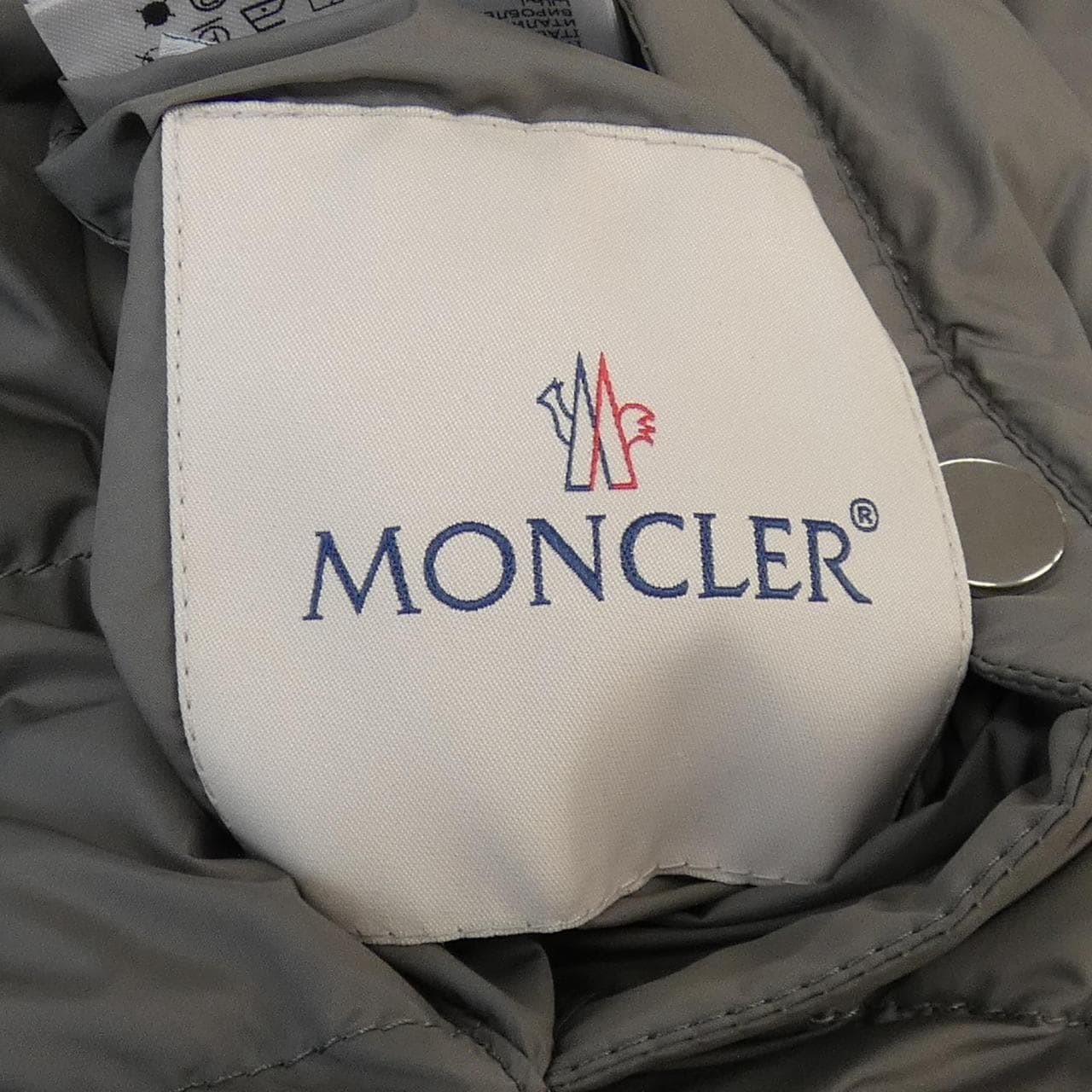 モンクレール MONCLER ダウンジャケット