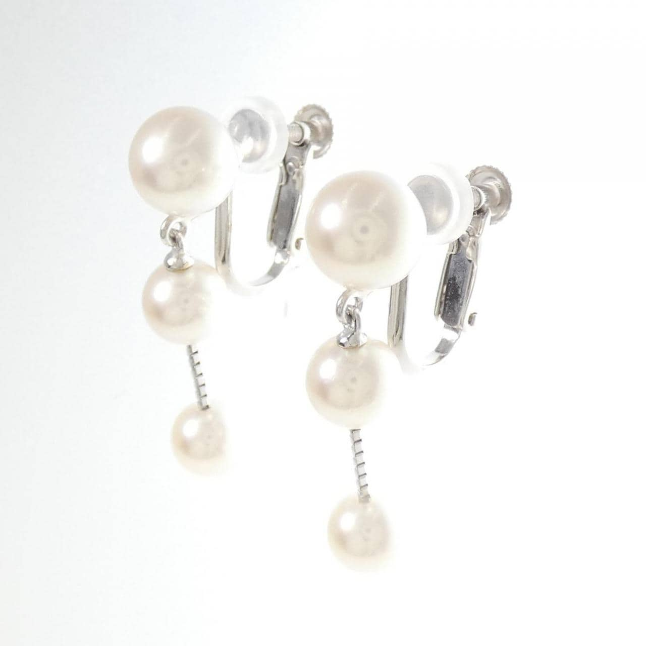 Tasaki Akoya pearl earrings