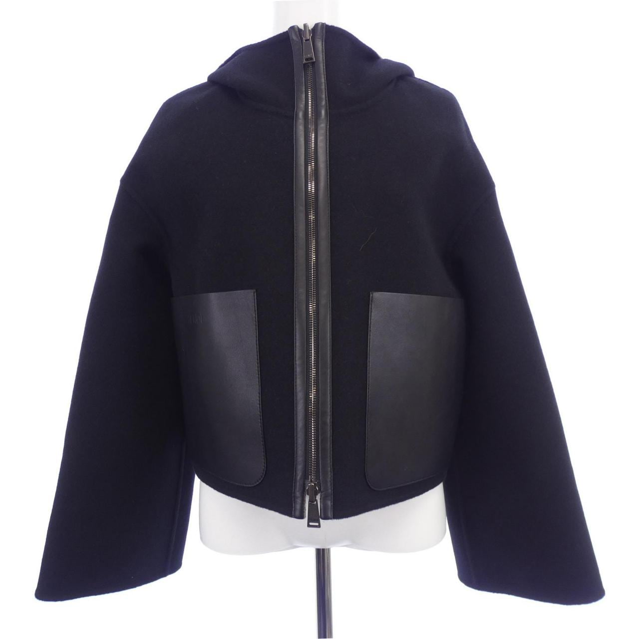 FENDI FF Motif FJ6993 A5HD 夾克