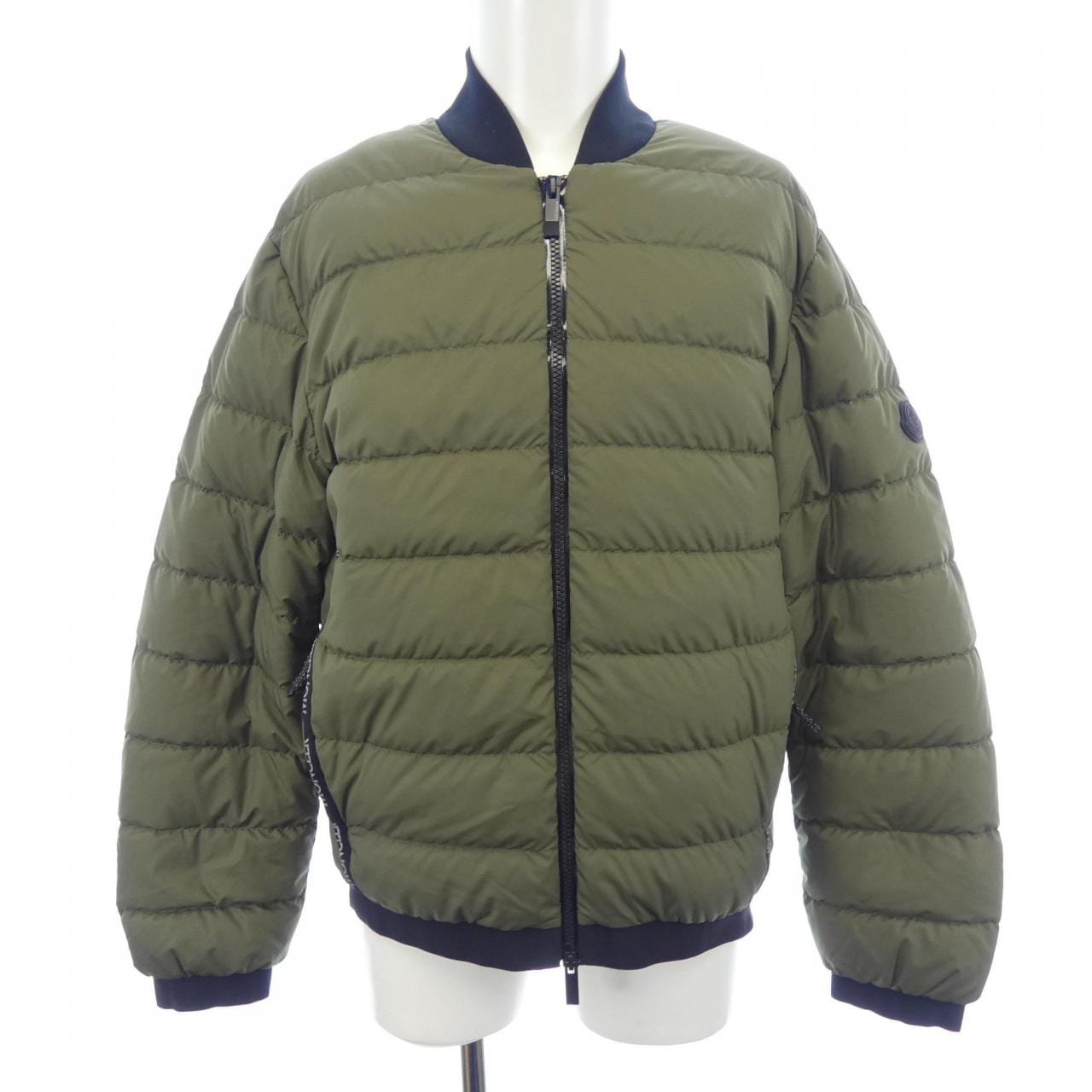 モンクレール MONCLER OISE ダウンジャケット
