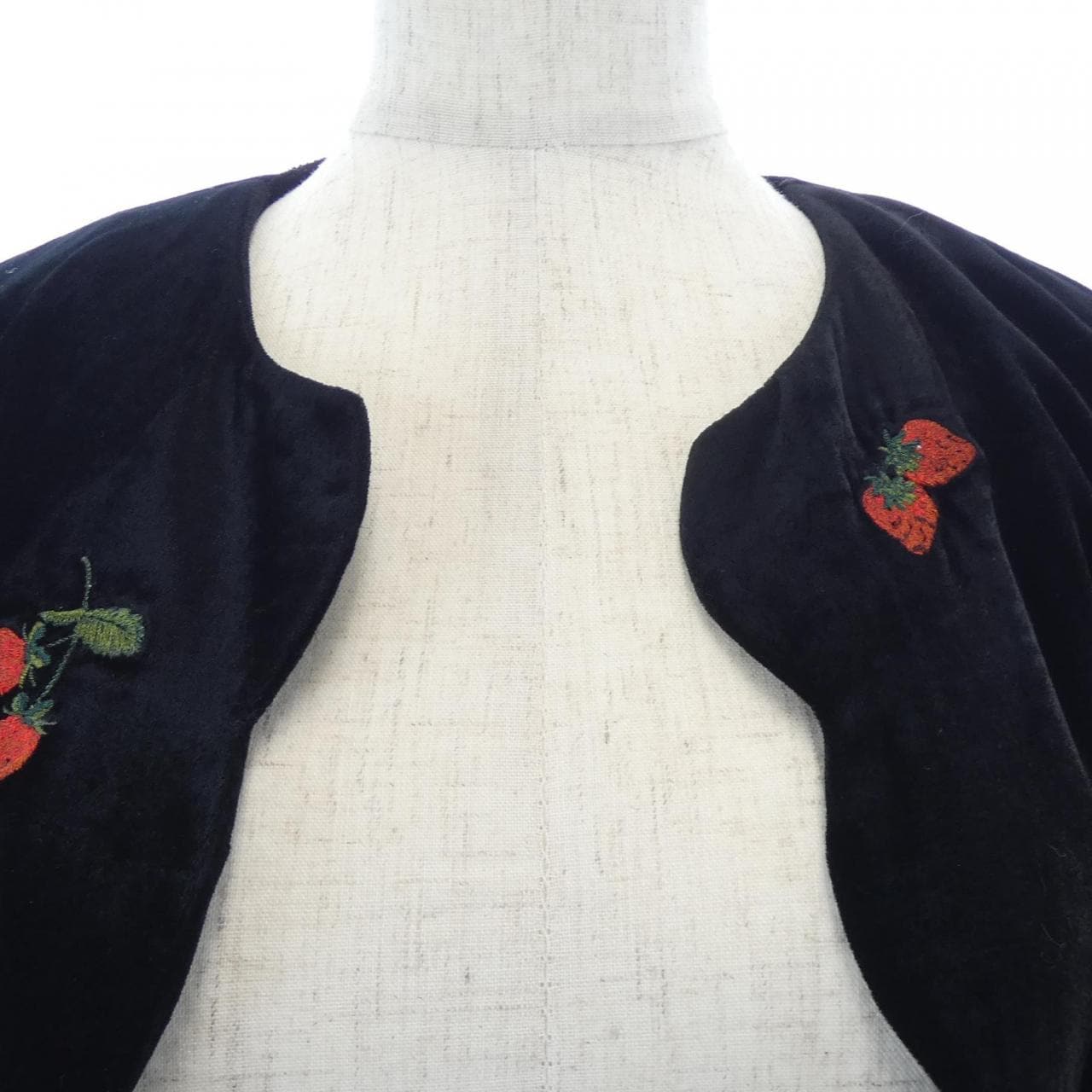 ツルバイマリコオイカワ TSURU BY MARIKO OIKAWA ジャケット