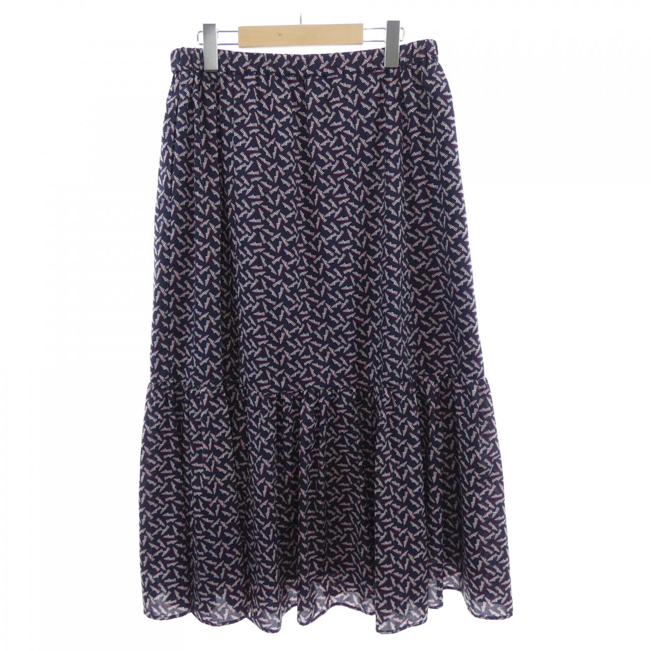 ニジュウサンク 23区 スカート