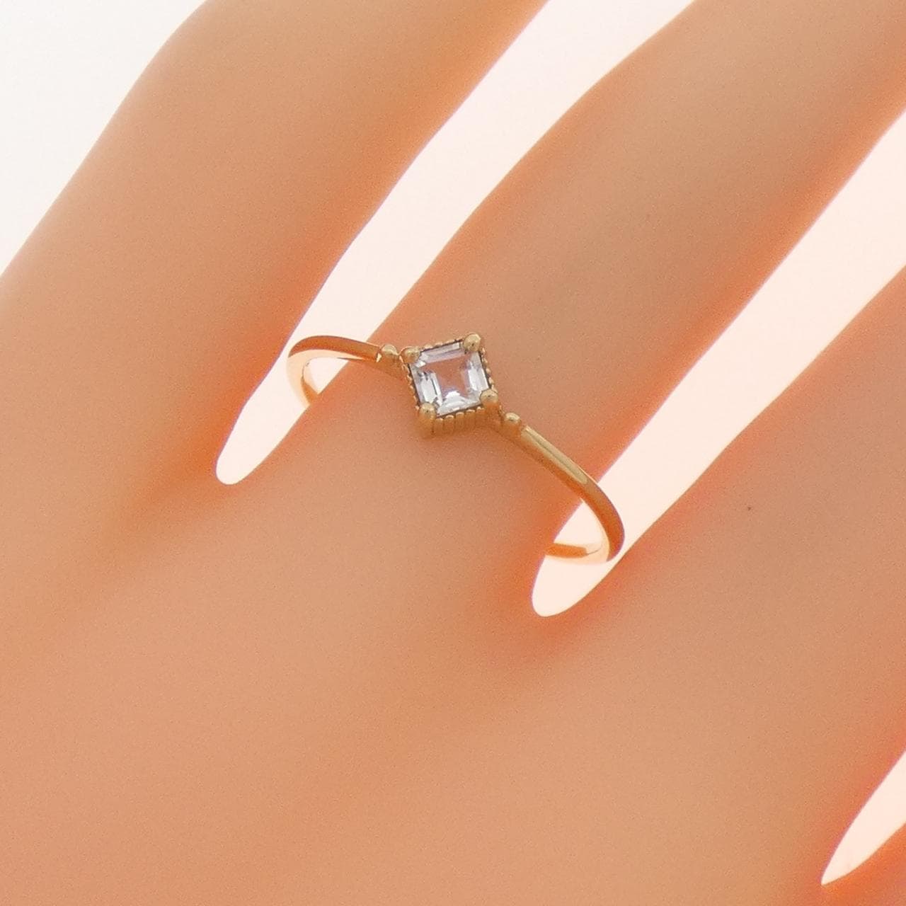 K10YG ホワイトトパーズ リング