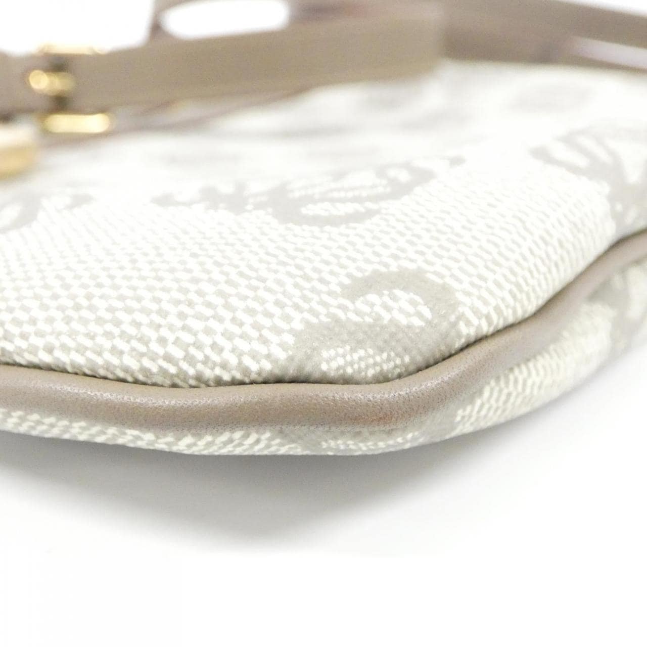 ロエベ 368 80 A99 ショルダーバッグ