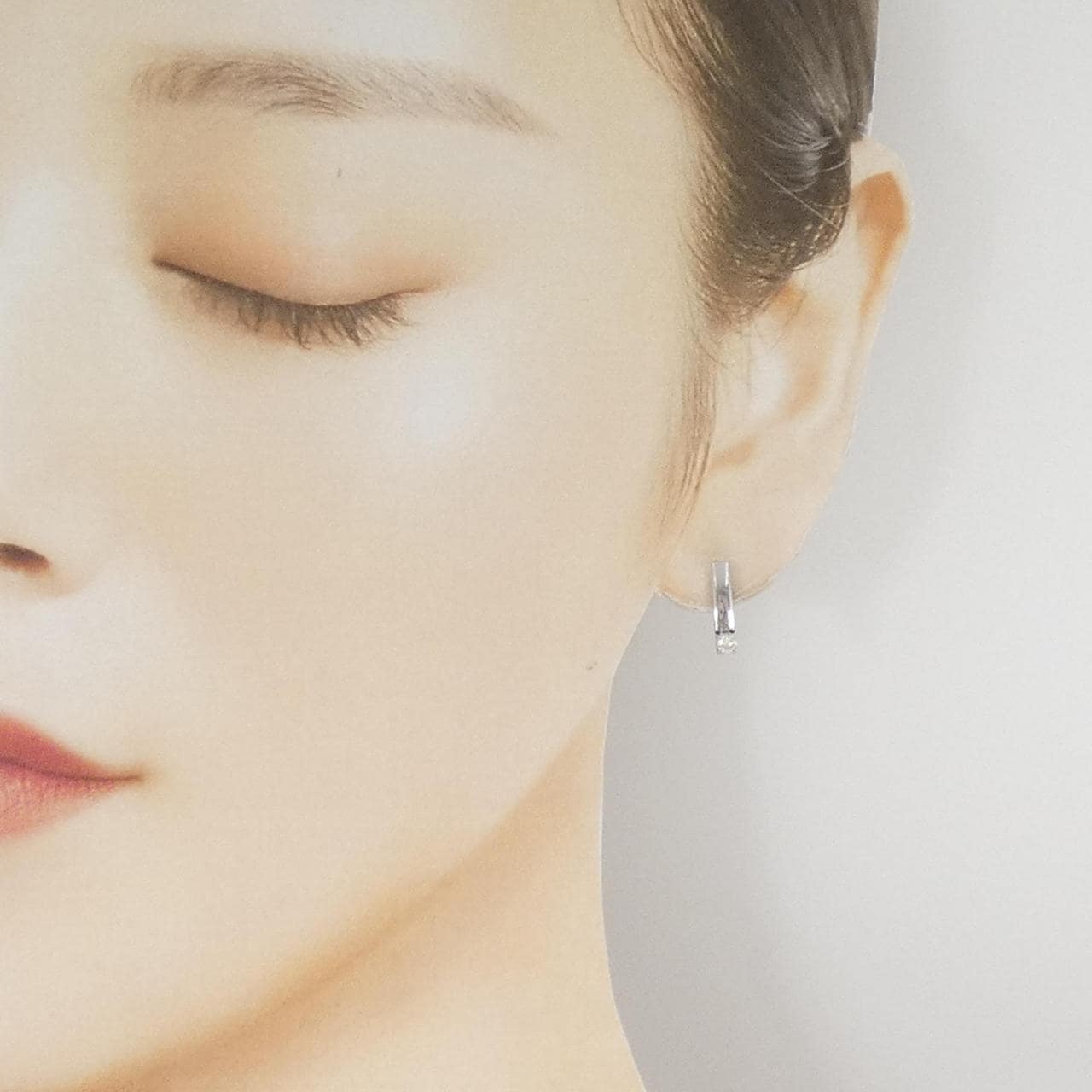 K14WG ダイヤモンド ピアス