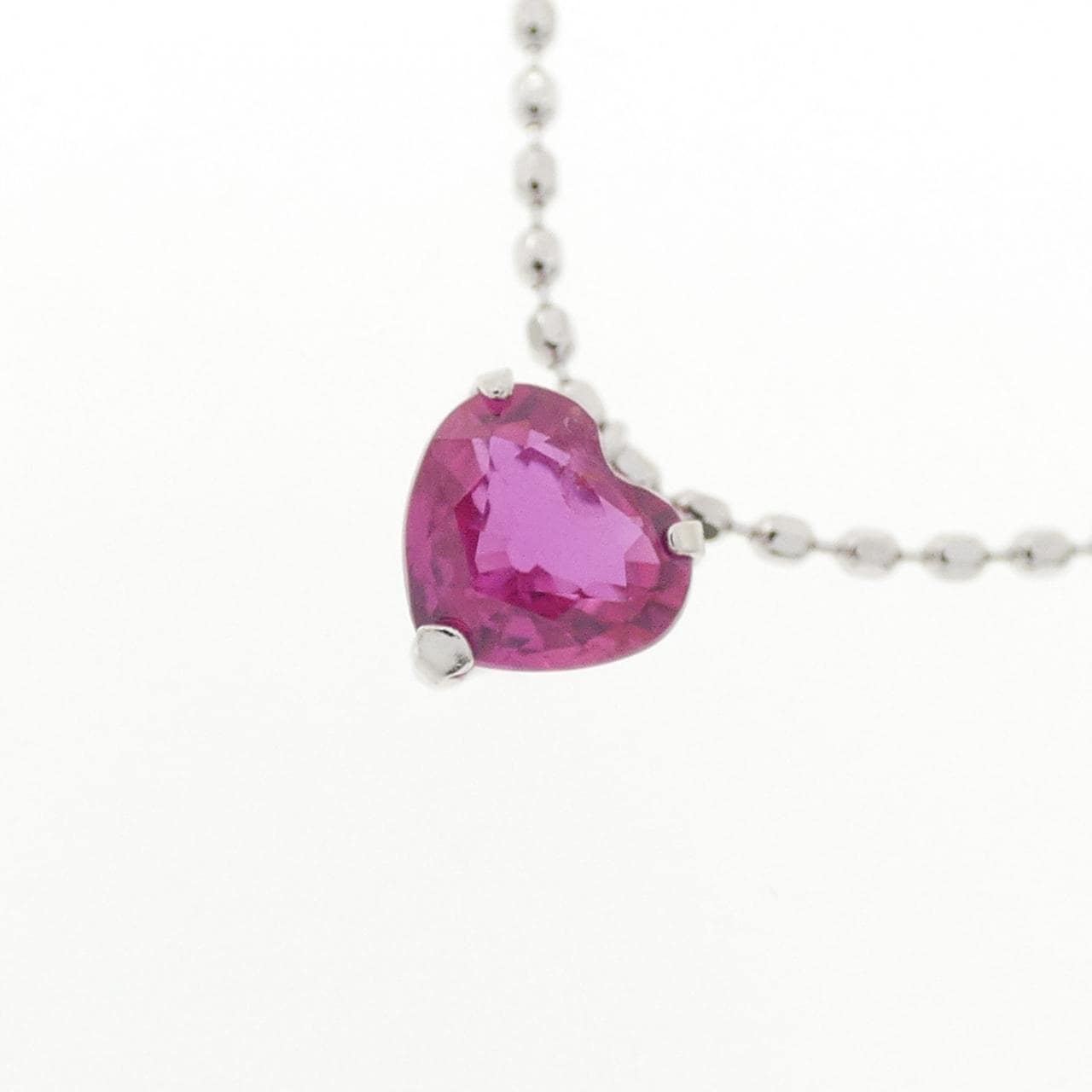 K18WG ハート ルビー ネックレス 1.60CT