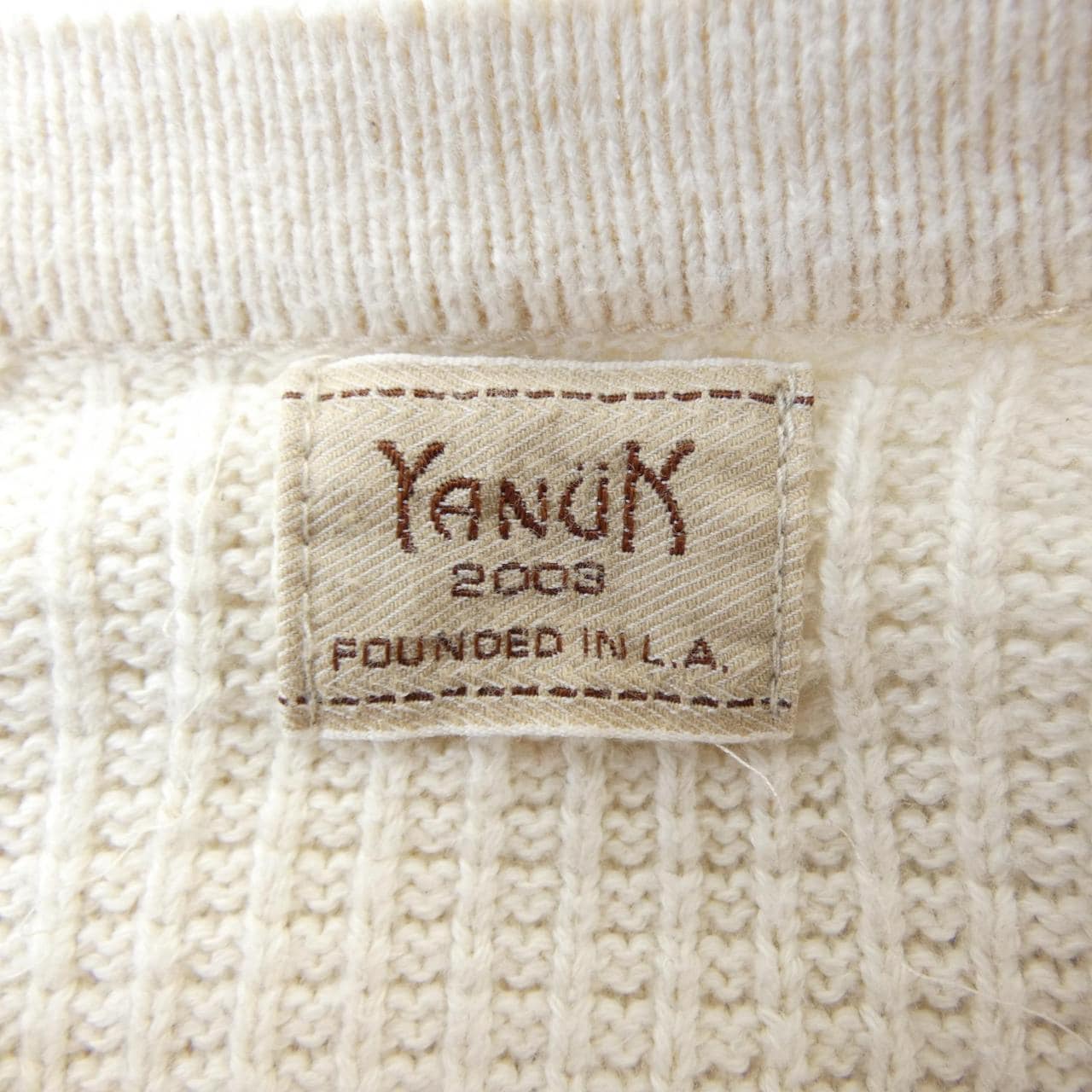 ヤヌーク YANUK トップス