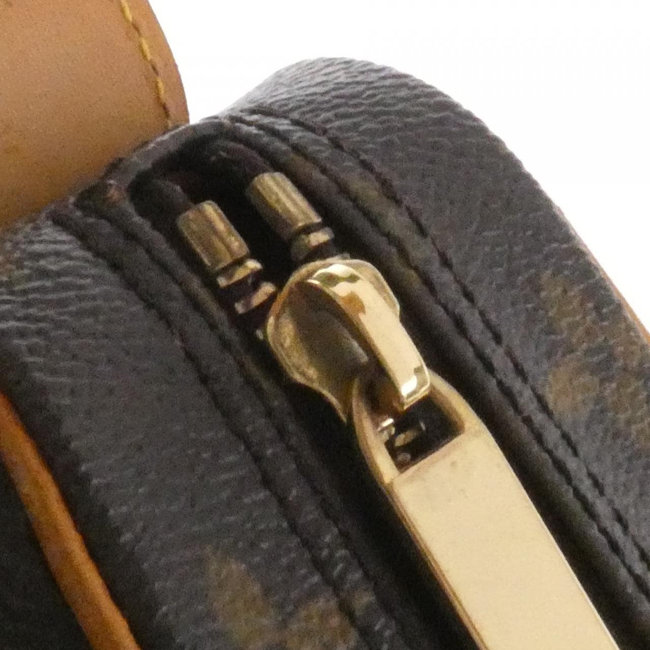 ルイヴィトン モノグラム クロワッサン MM M51512 ショルダーバッグ