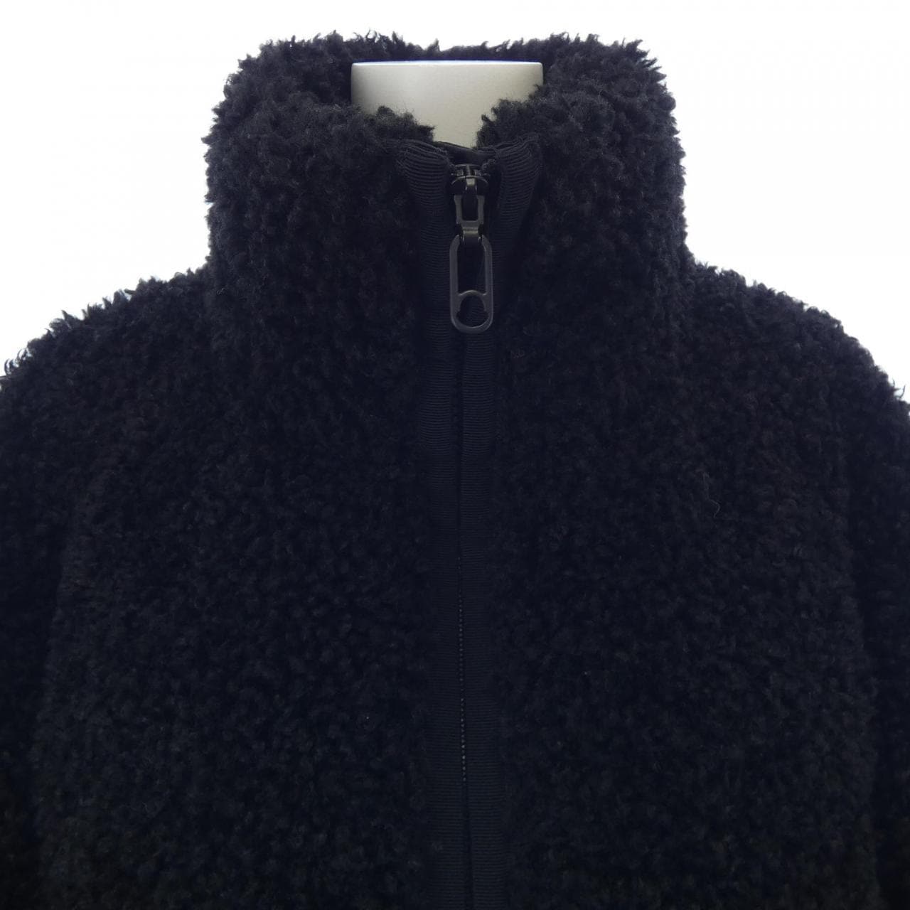 モンクレール MONCLER BRIDOIRE ダウンジャケット
