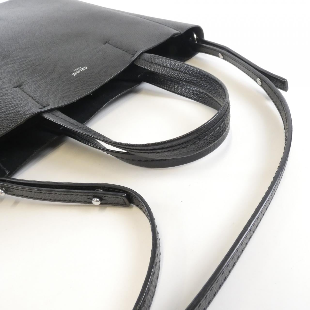 セリーヌ バーティカル カバ スモール 189813XBA バッグ