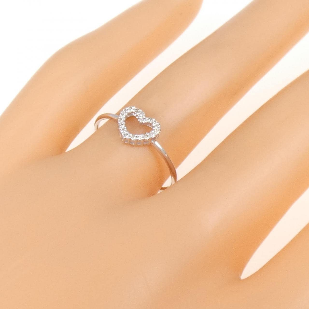 K10WG Heart Diamond Ring 0.07CT