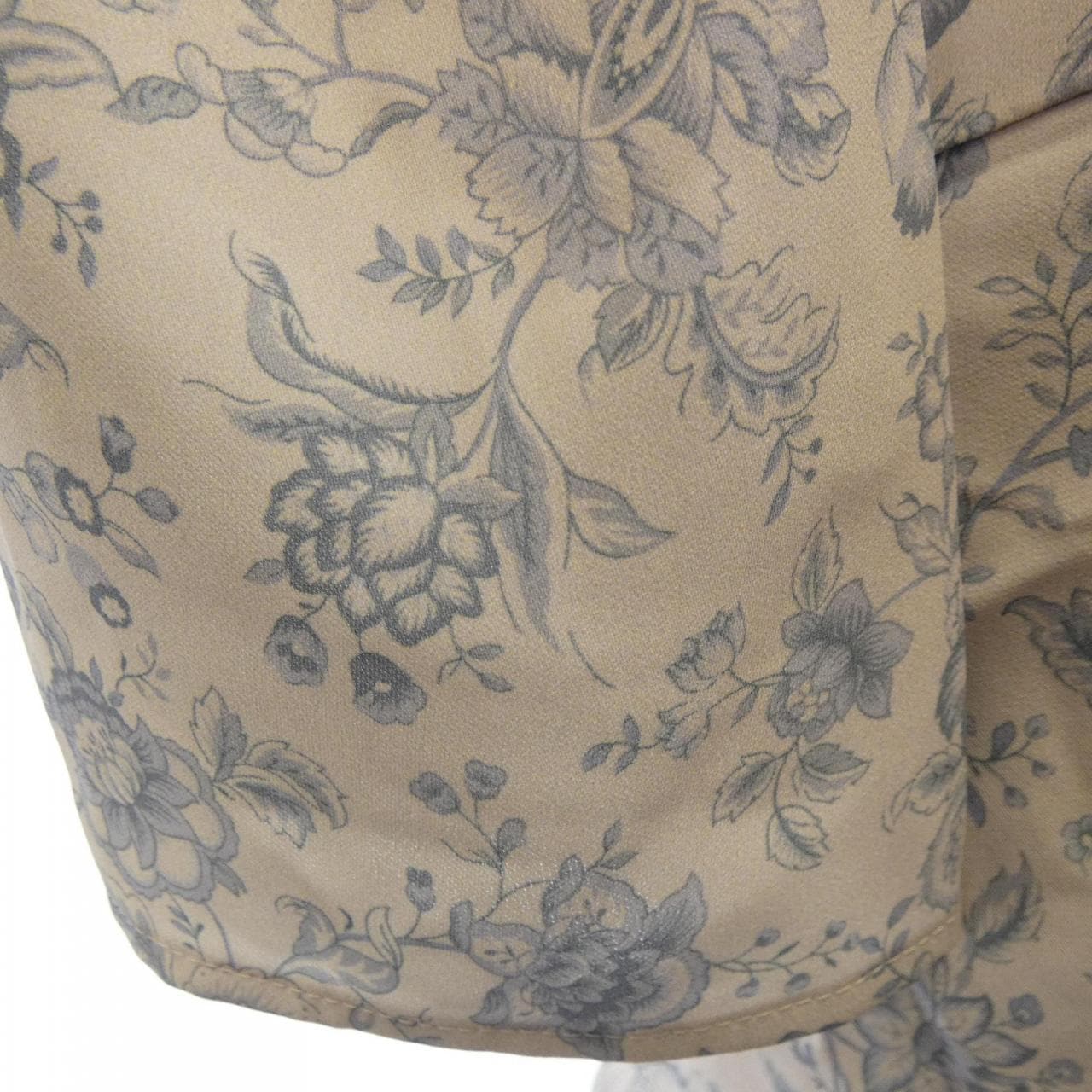 LATOTALITE ワンピース