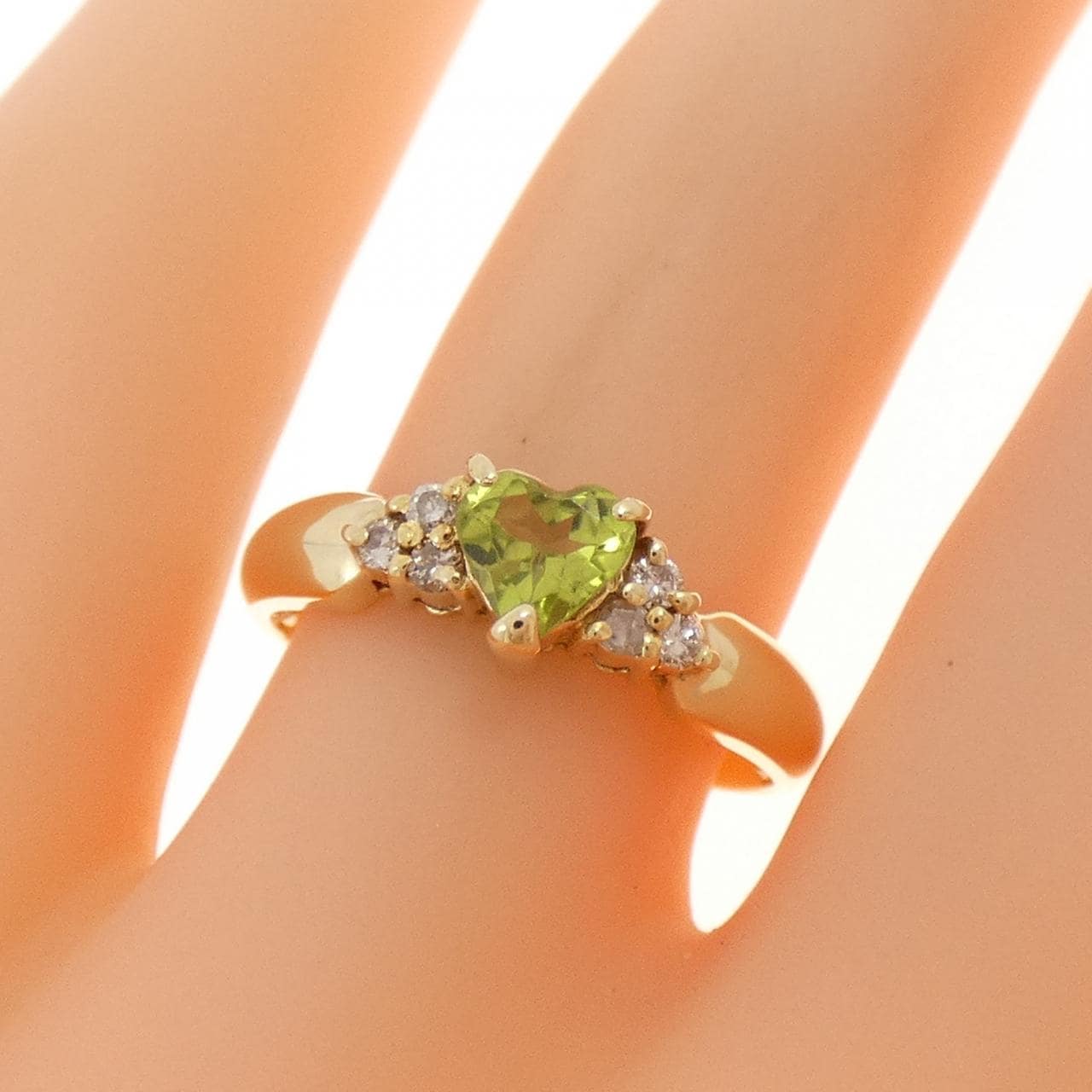 K18YG ハート ペリドット リング
