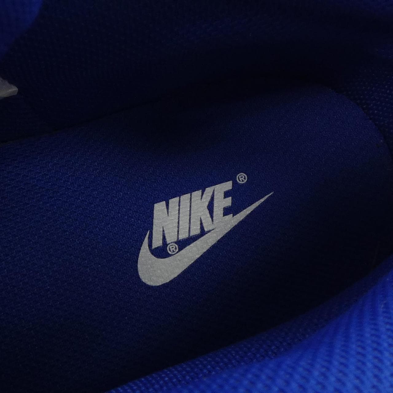 ナイキ NIKE CD5467-400 スニーカー