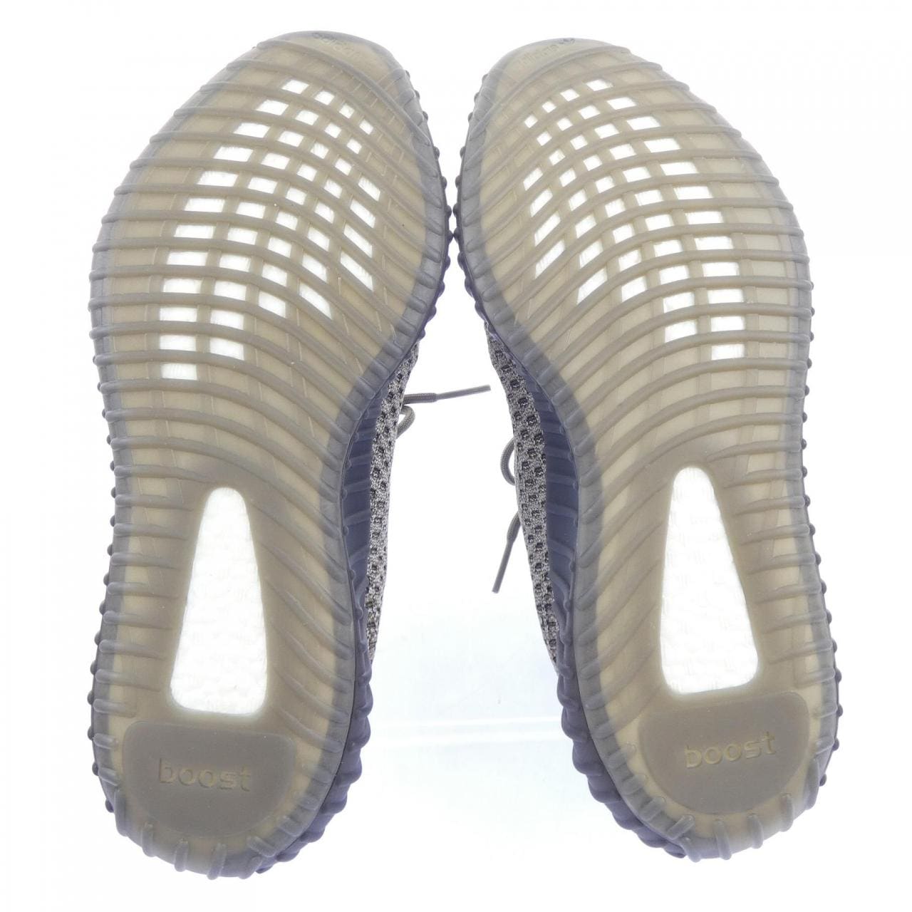 アディダス ADIDAS GW0089 YEEZY スニーカー