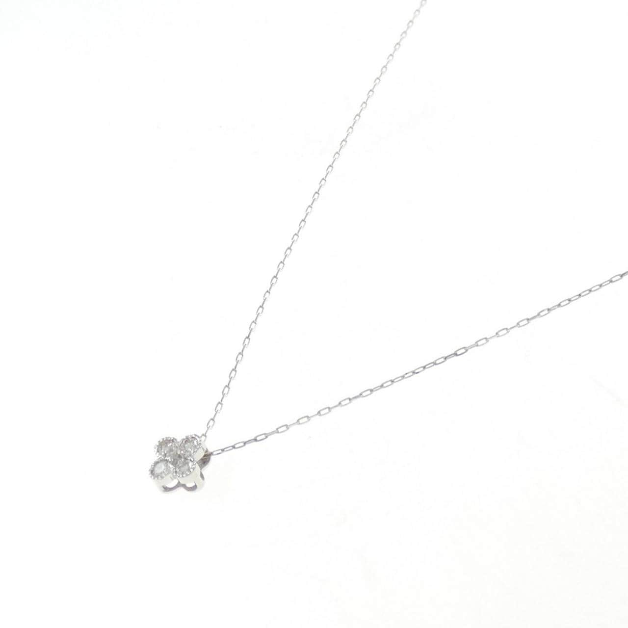 [BRAND NEW] PT Flower Diamond Necklace 0.10CT