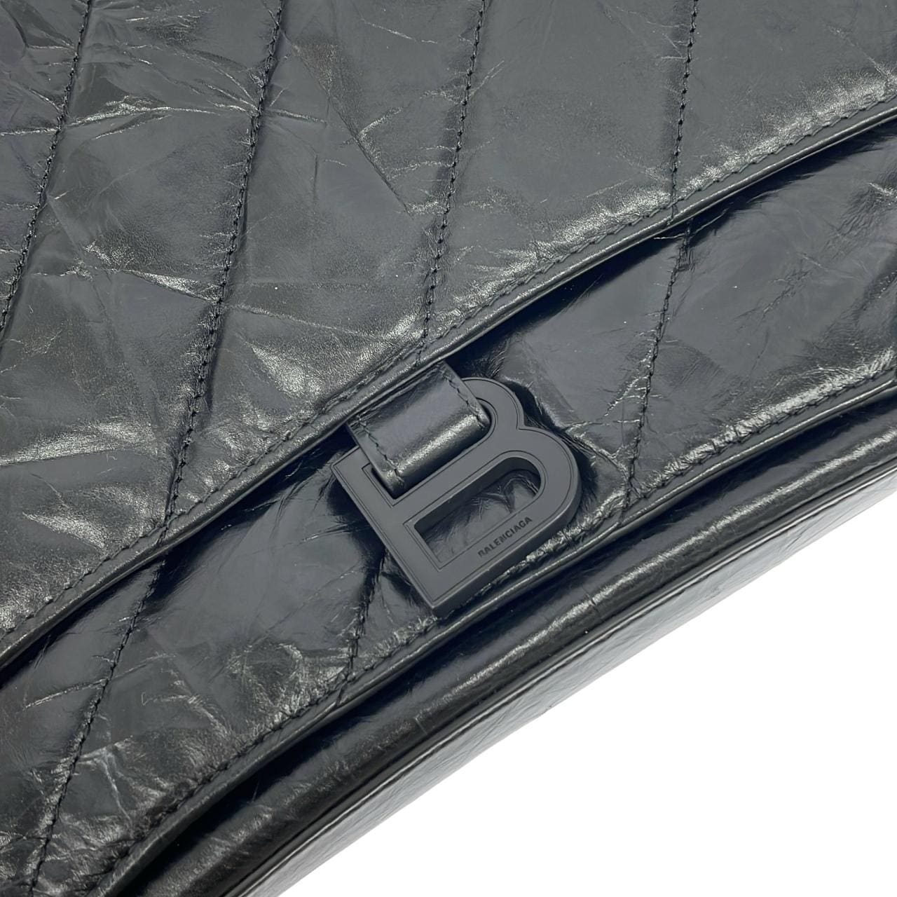 バレンシアガ クラッシュ ミディアム 716393 210IY ショルダーバッグ