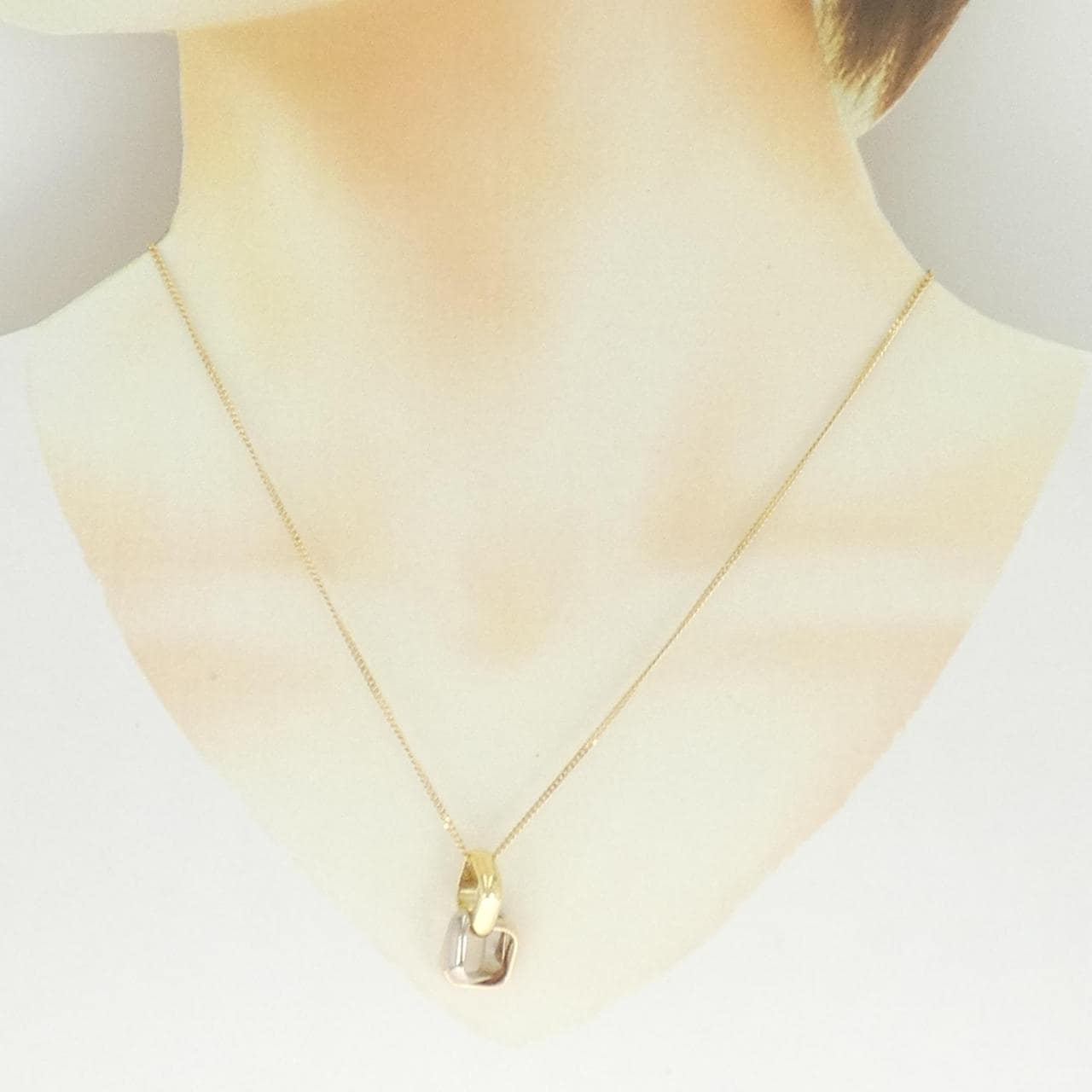 カルティエ トリニティ ネックレス