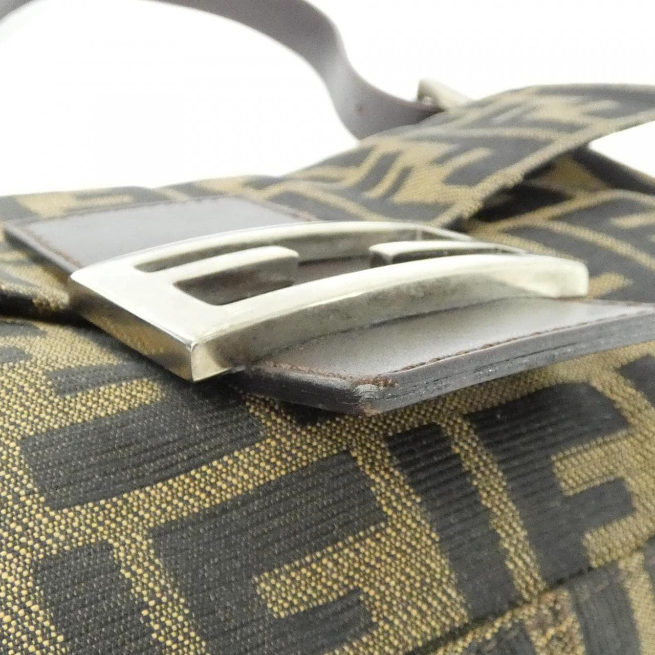 【ヴィンテージ】フェンディ バゲット 26424 ショルダーバッグ