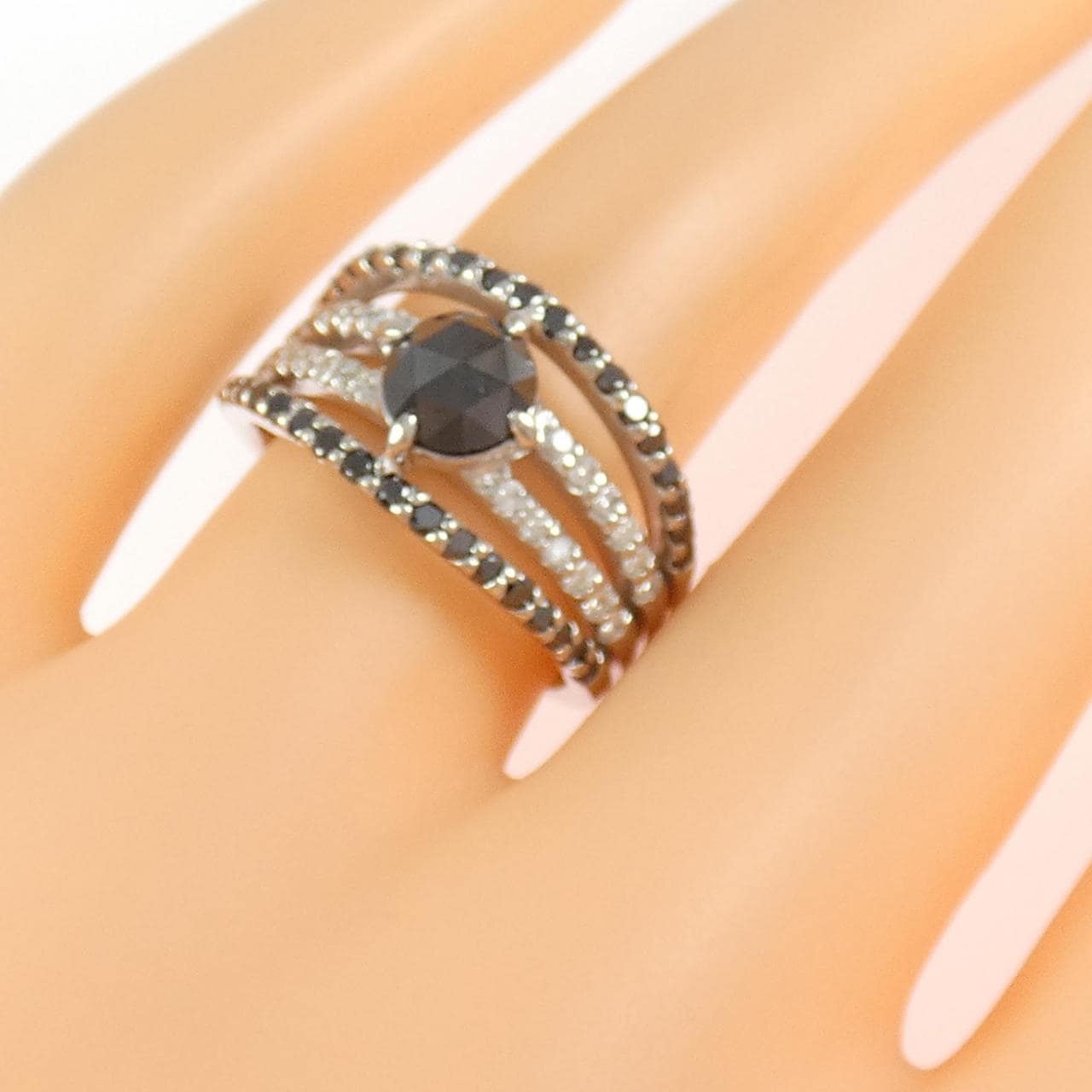 PT900 ダイヤモンド リング 0.93CT