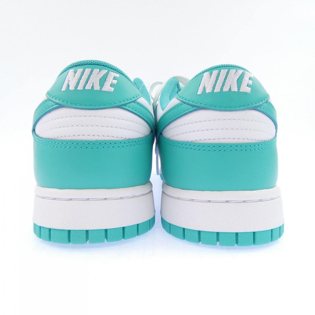 ナイキ NIKE DV0833-101 スニーカー