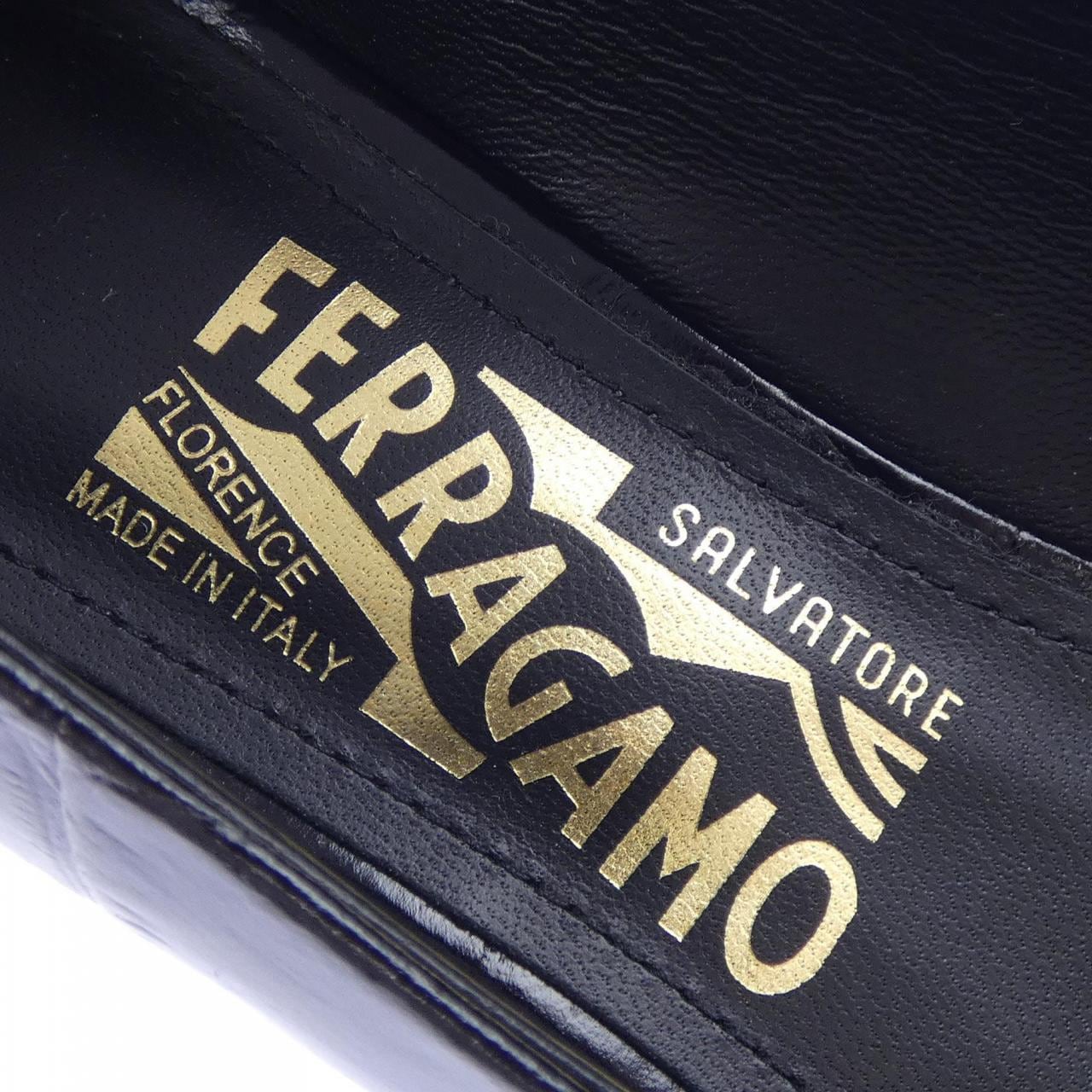サルヴァトーレフェラガモ SALVATORE FERRAGAMO パンプス