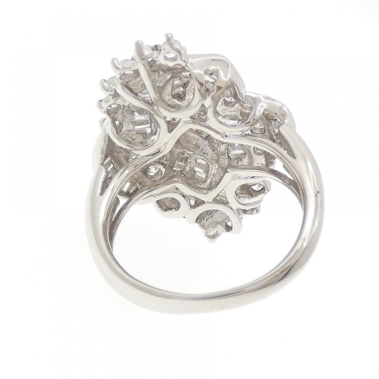 PT850 ダイヤモンド リング 2.00CT