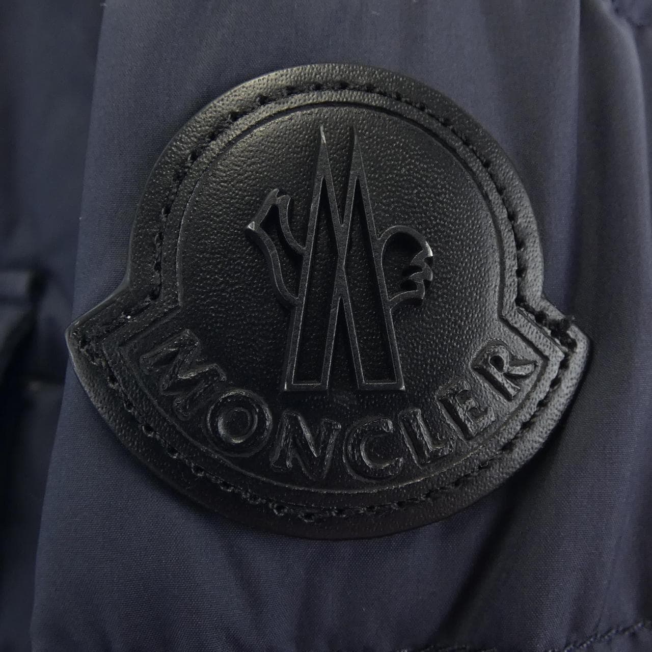 モンクレール MONCLER ダウンジャケット