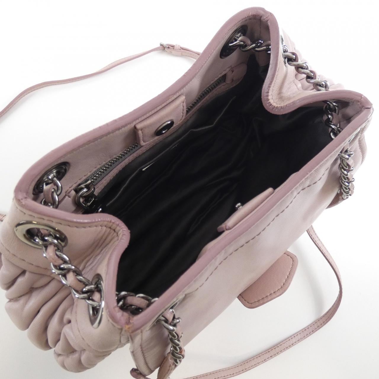 ミュウミュウ ショルダーバッグ