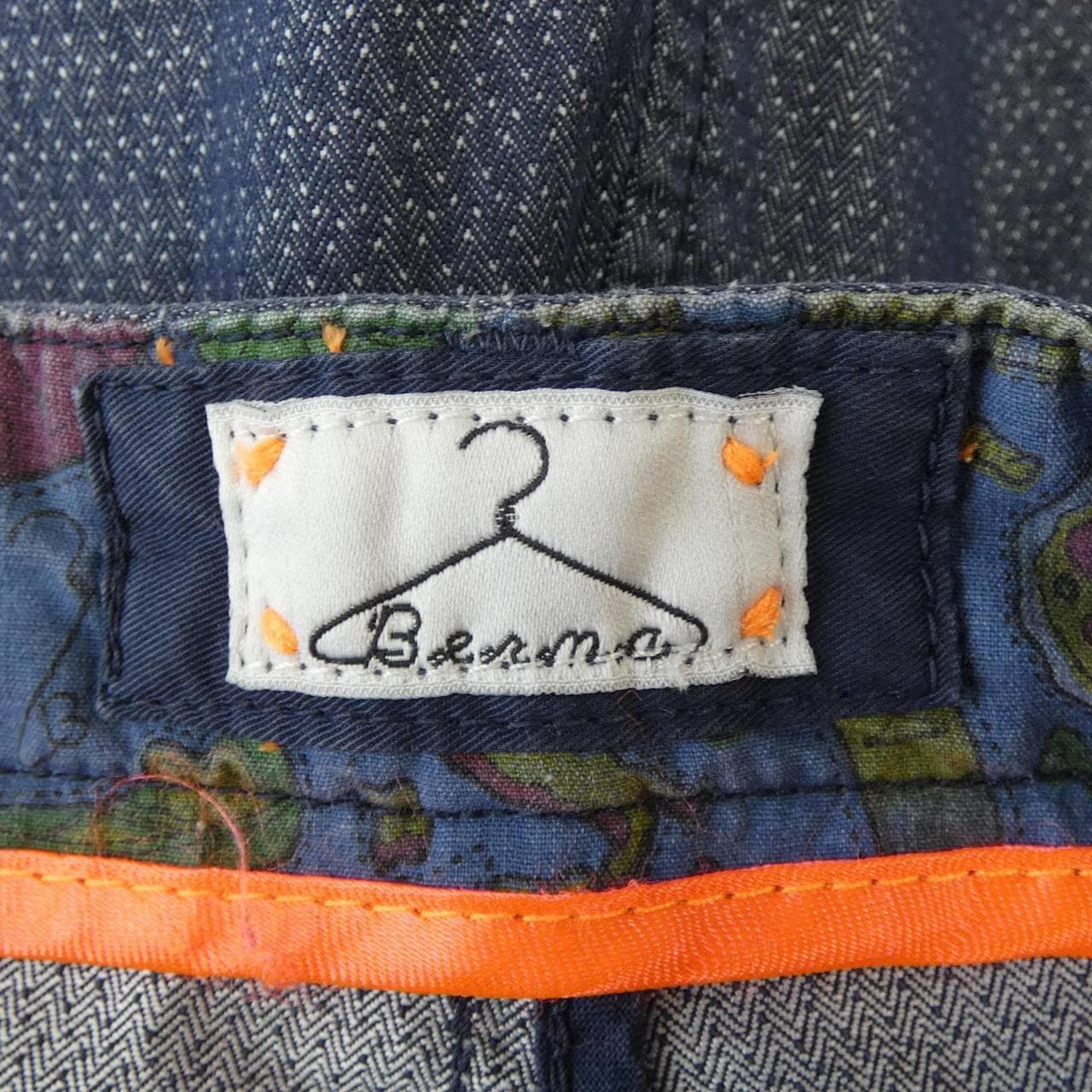 BERNA パンツ