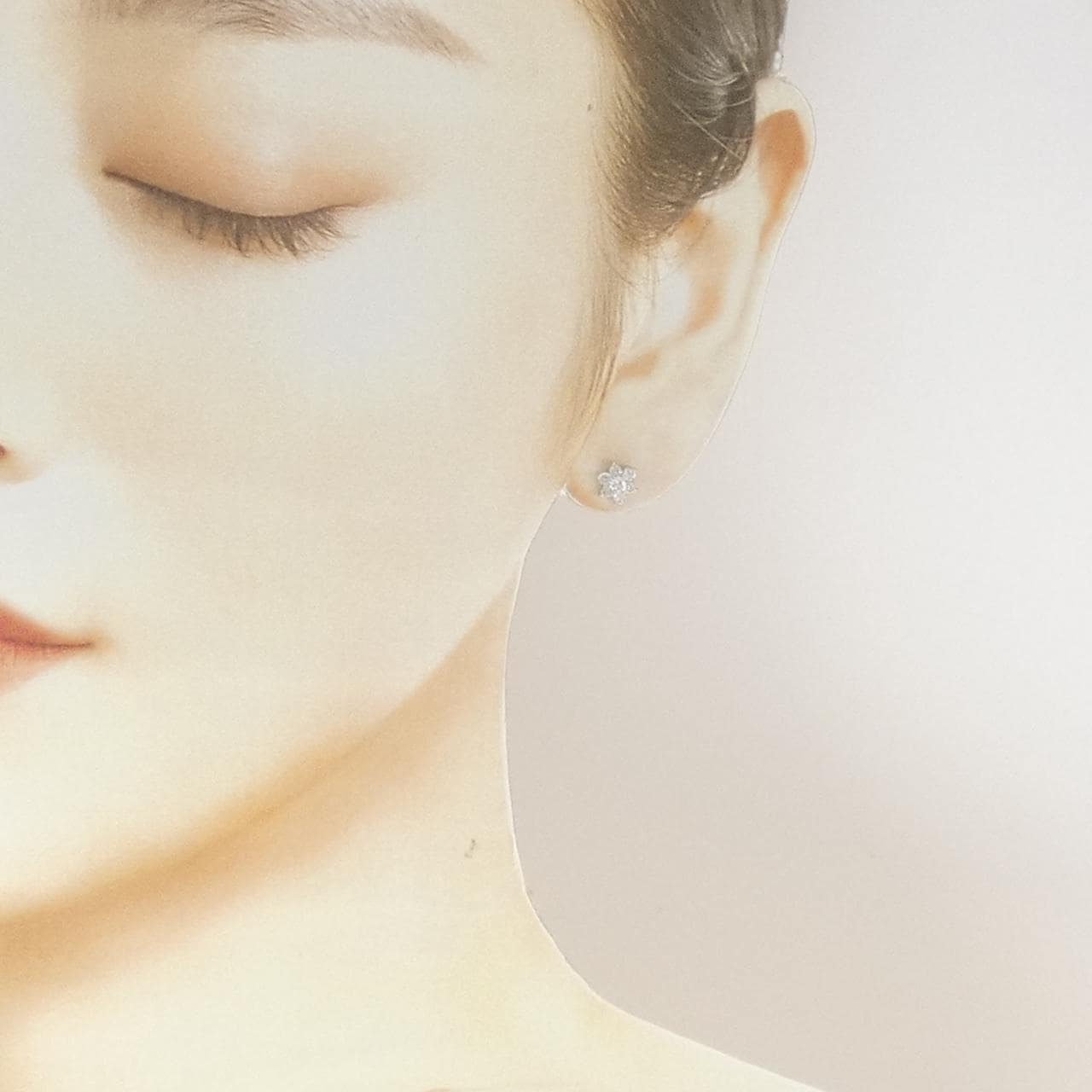 PT900 ダイヤモンド ピアス 0.25CT 片耳