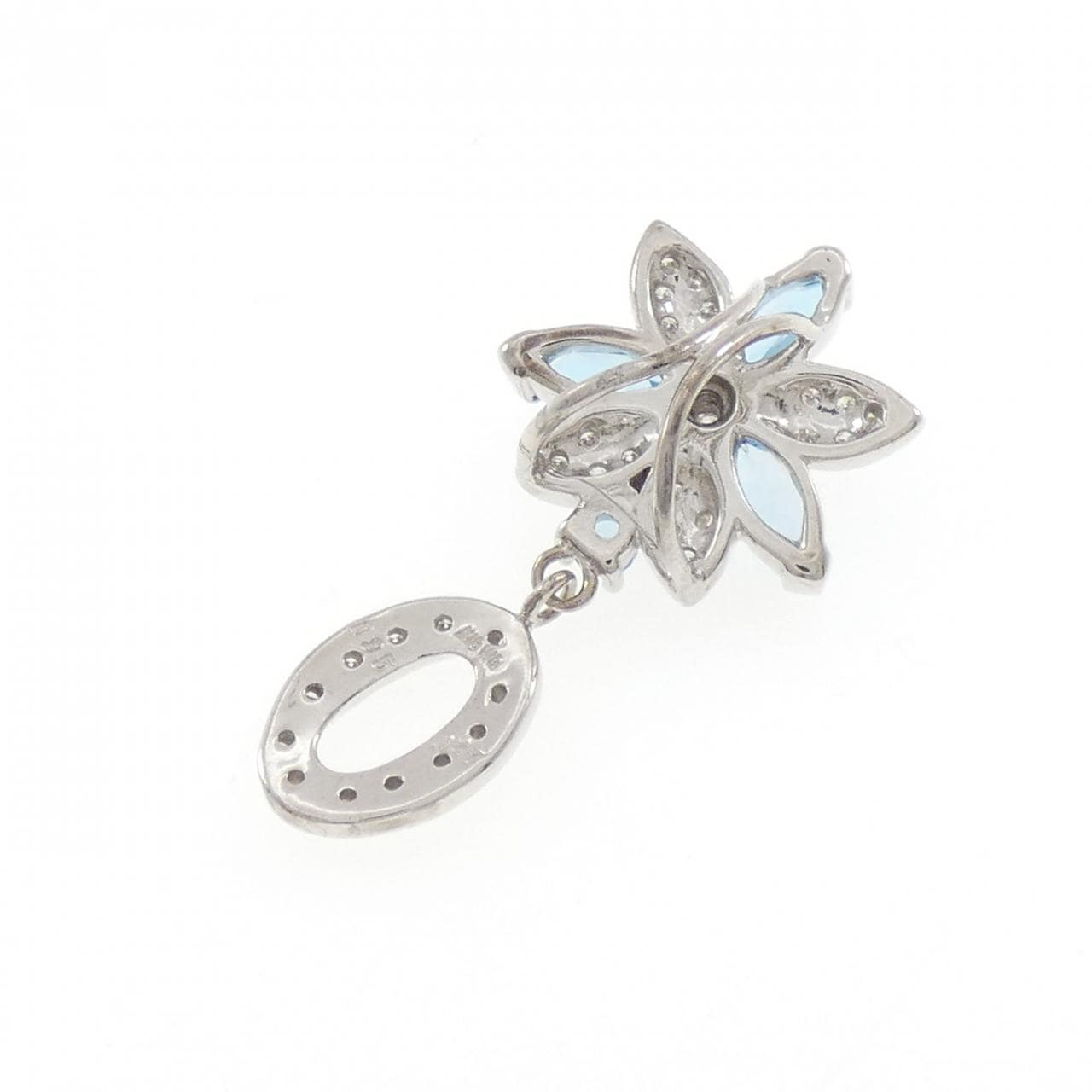 K18WG ブルートパーズ ペンダント 0.95CT