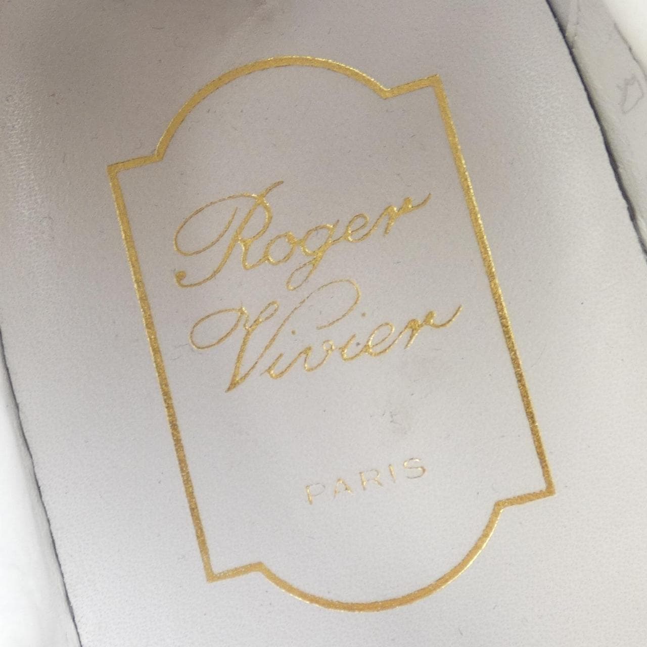 ロジェヴィヴィエ ROGER VIVIER スニーカー