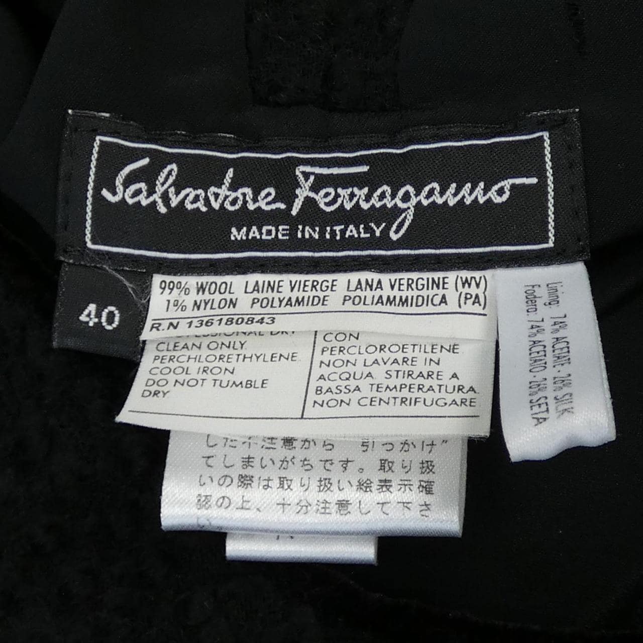 萨尔瓦托雷·菲拉格慕SALVATORE FERRAGAMO萨尔瓦托雷·菲拉格慕 (Salvatore Ferragamo) 一件