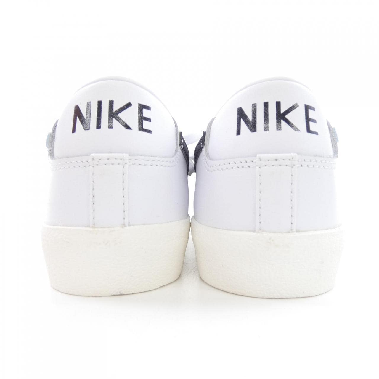 ナイキ NIKE スニーカー
