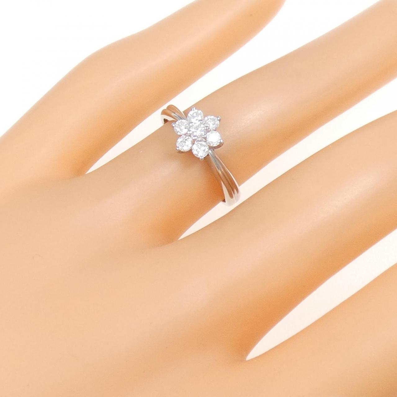 PT900 フラワー ダイヤモンド リング 0.33CT