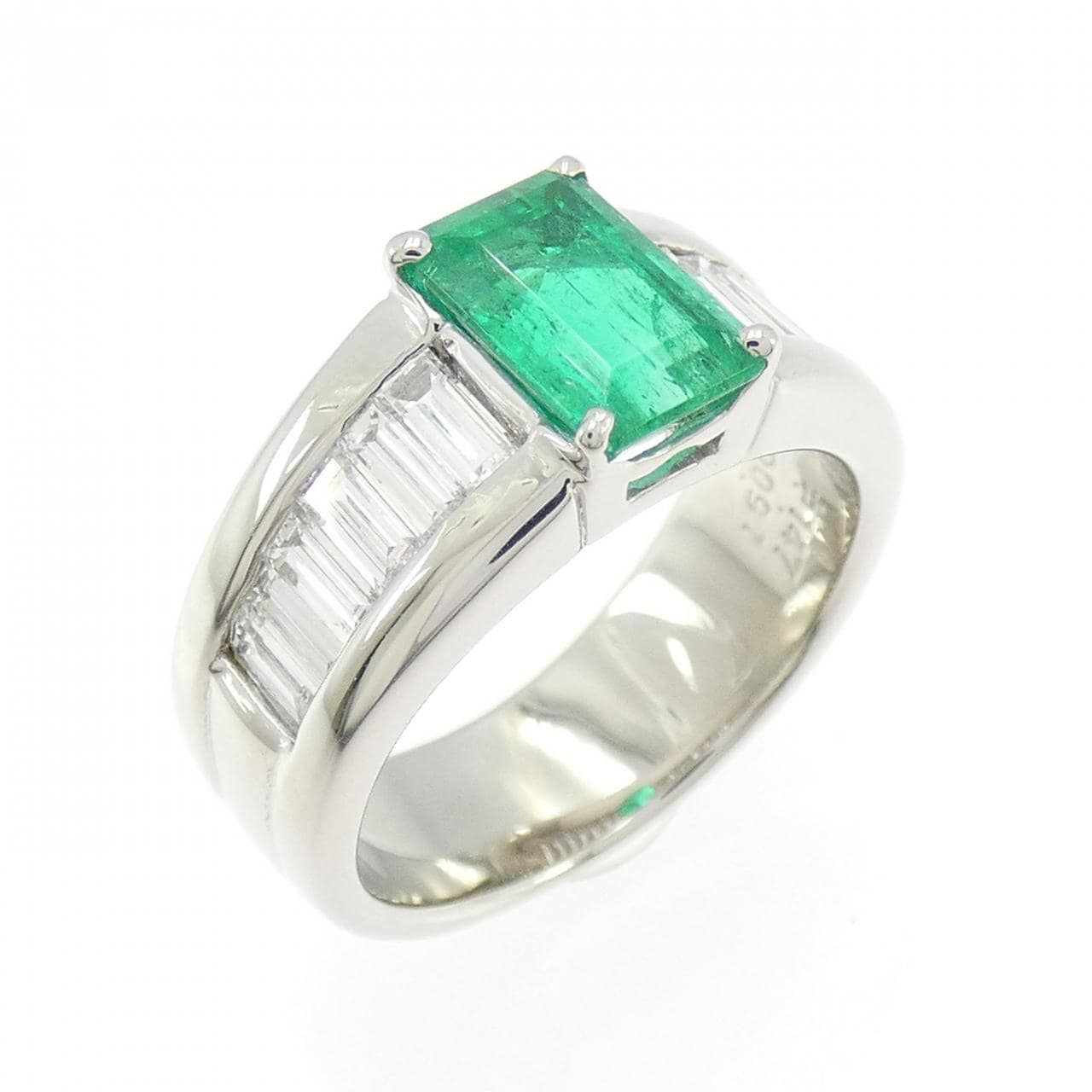 PT900 エメラルド リング 1.47CT