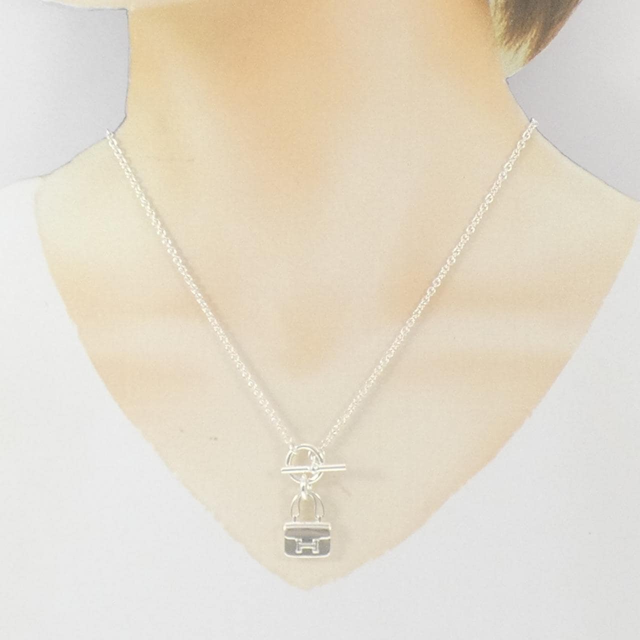 エルメス アミュレット コンスタンス ネックレス