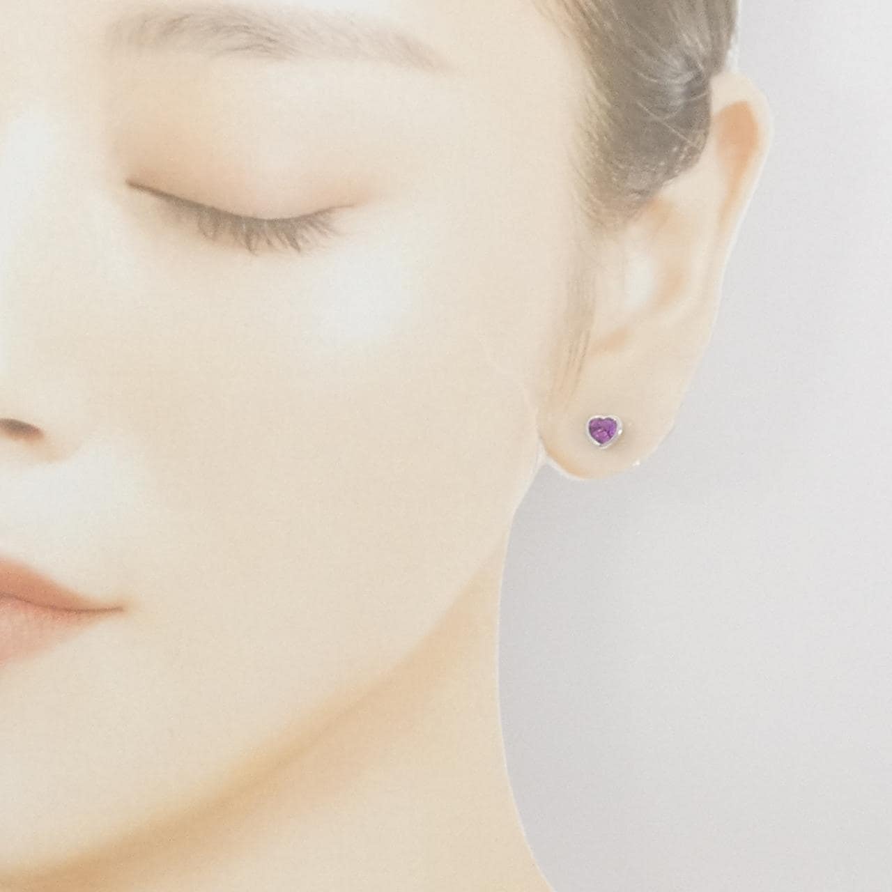 K14WG愛心藍寶石耳釘1.09CT