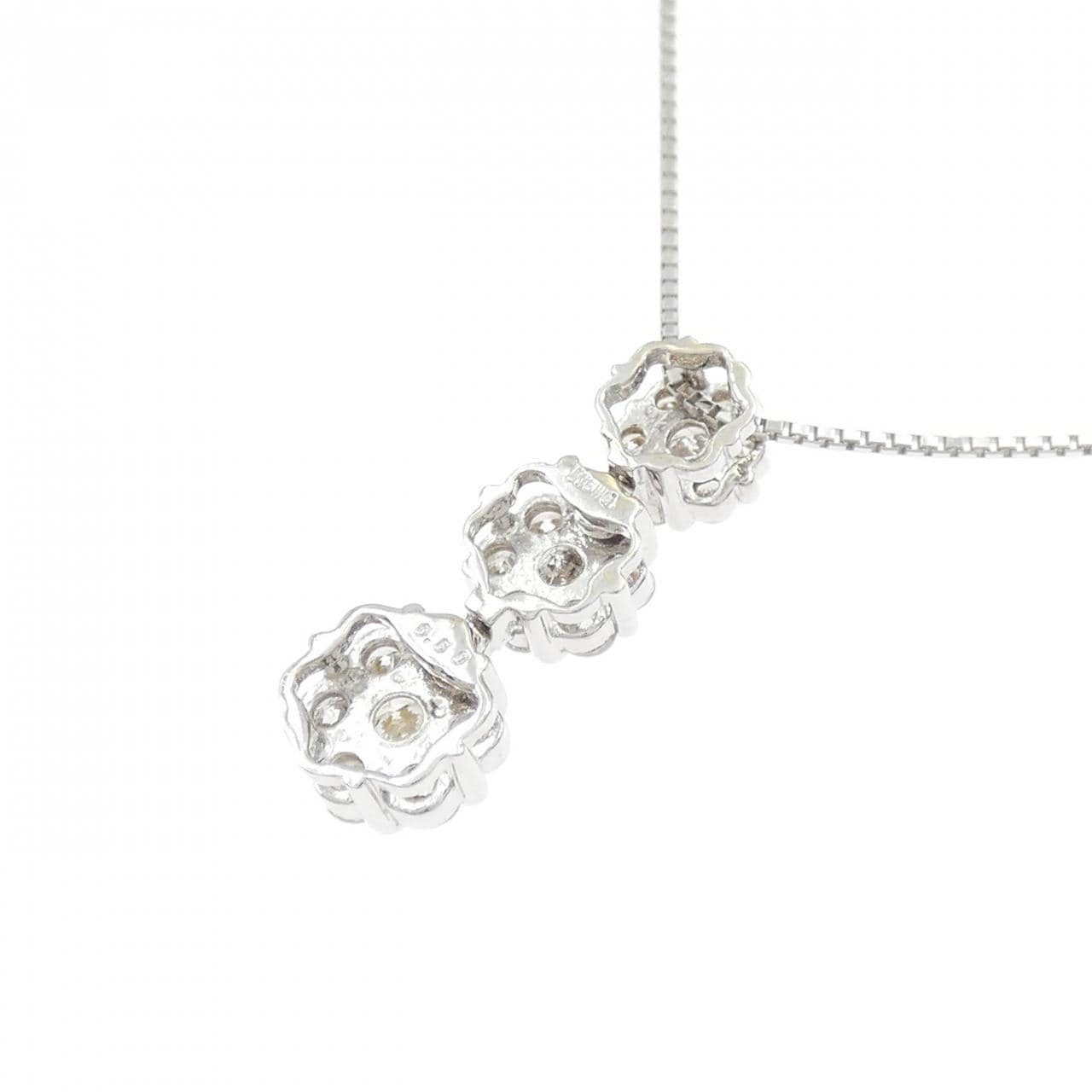 K18WG フラワー ダイヤモンド ネックレス 0.50CT